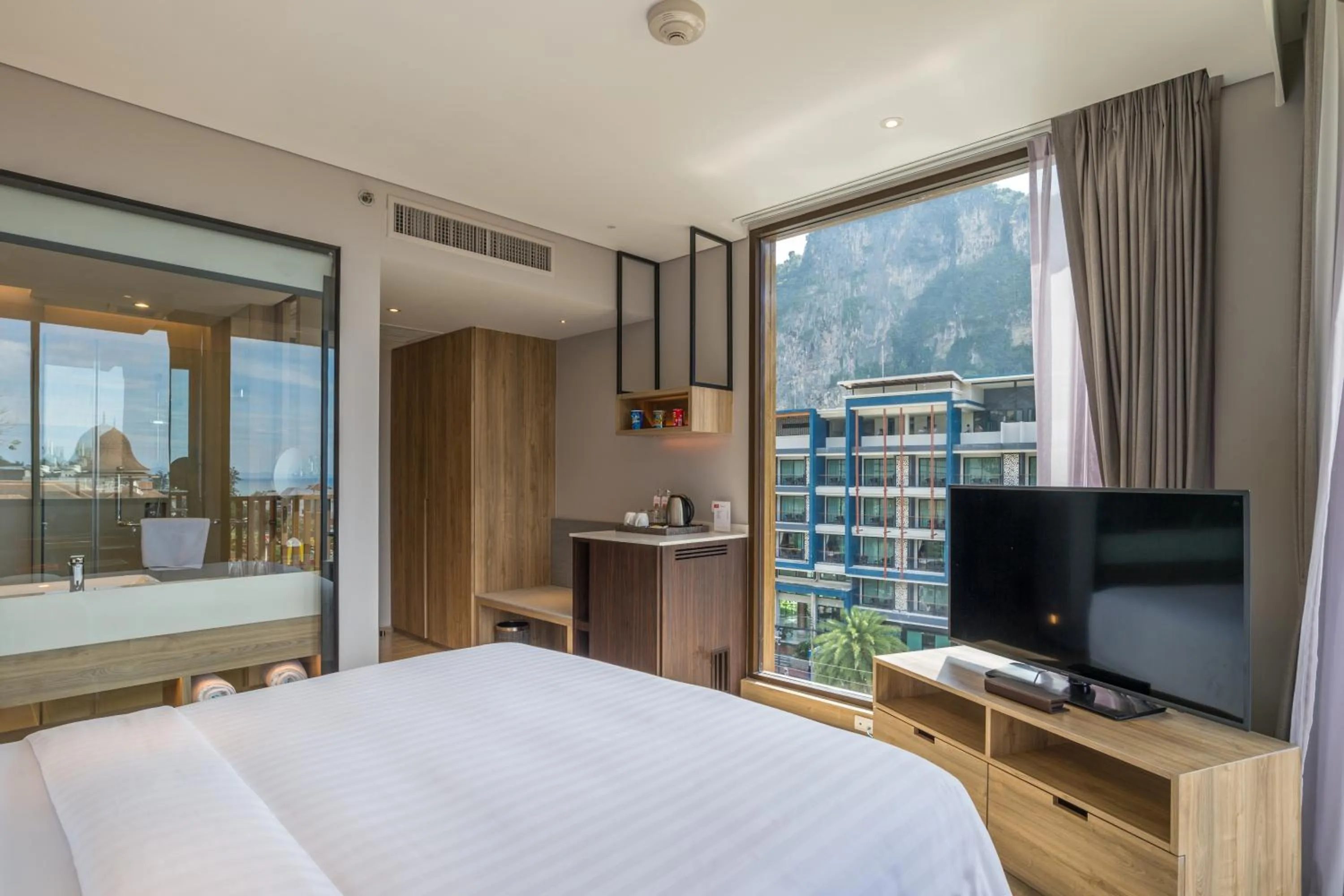 Photo of the whole room, Bed in Holiday Inn Resort Krabi Ao Nang Beach by IHG