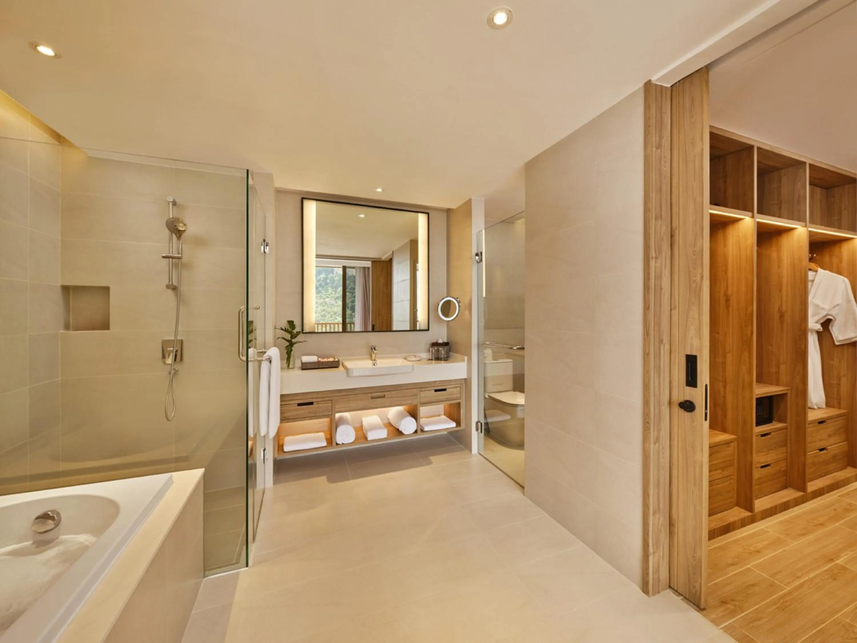 Bathroom in Holiday Inn Resort Krabi Ao Nang Beach by IHG
