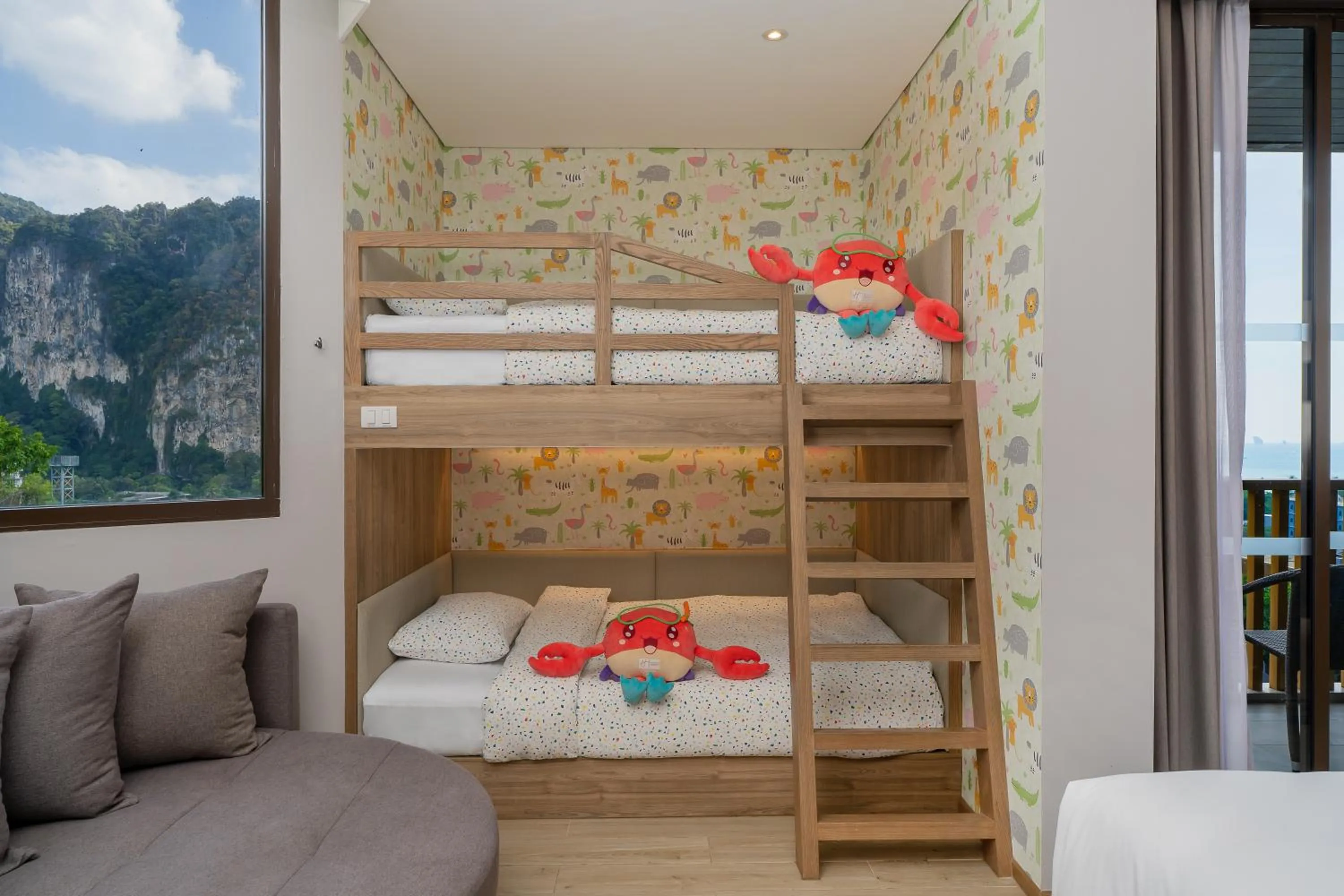 Family, Bed in Holiday Inn Resort Krabi Ao Nang Beach by IHG