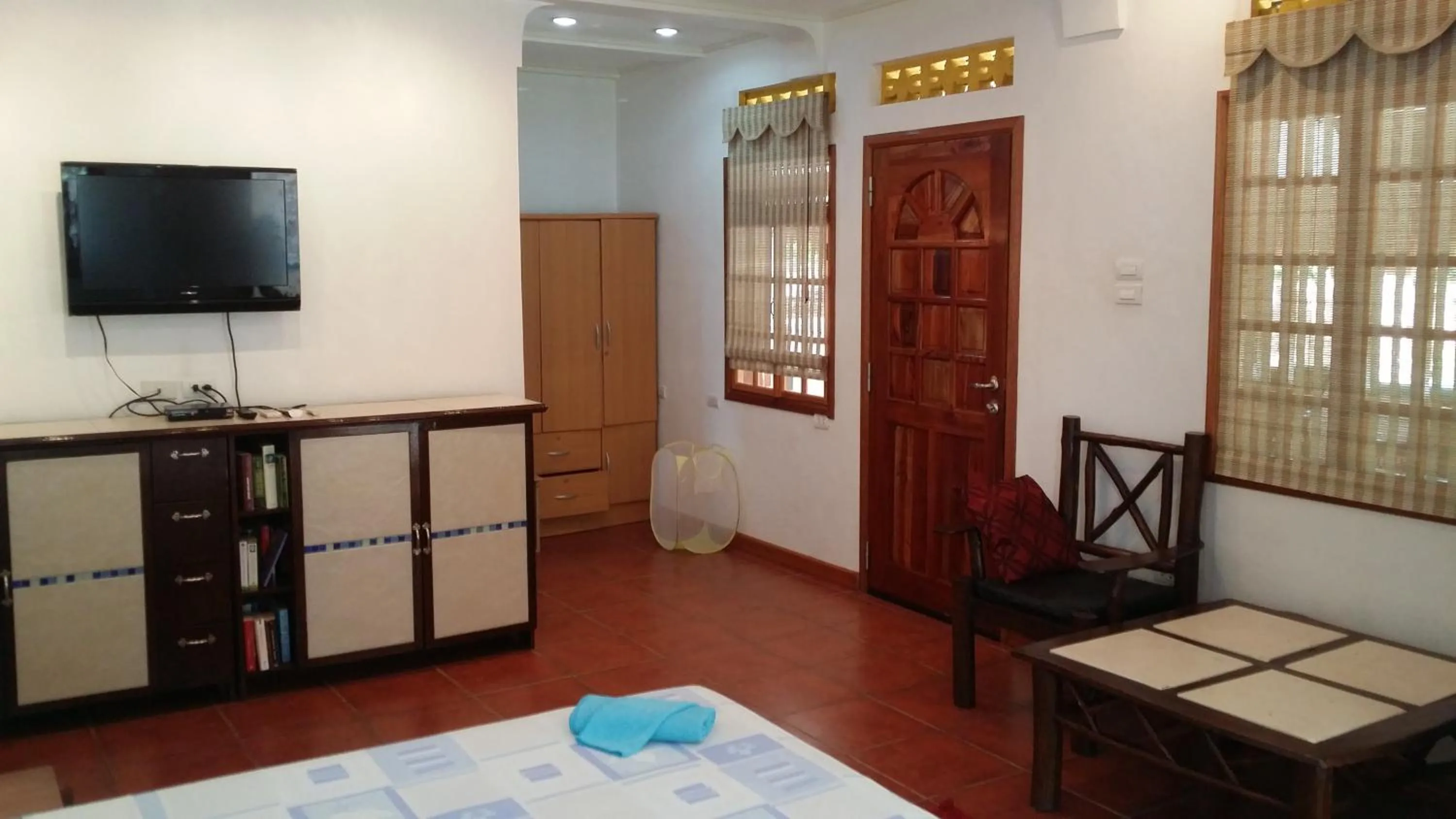 Bed in AABANA Beach & Watersport Resort