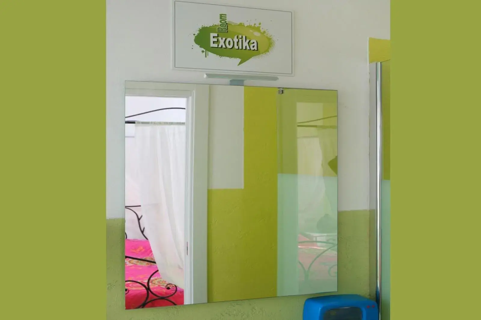 Bathroom in Milano Affittacamere Bathroom in Milano Affittacamere