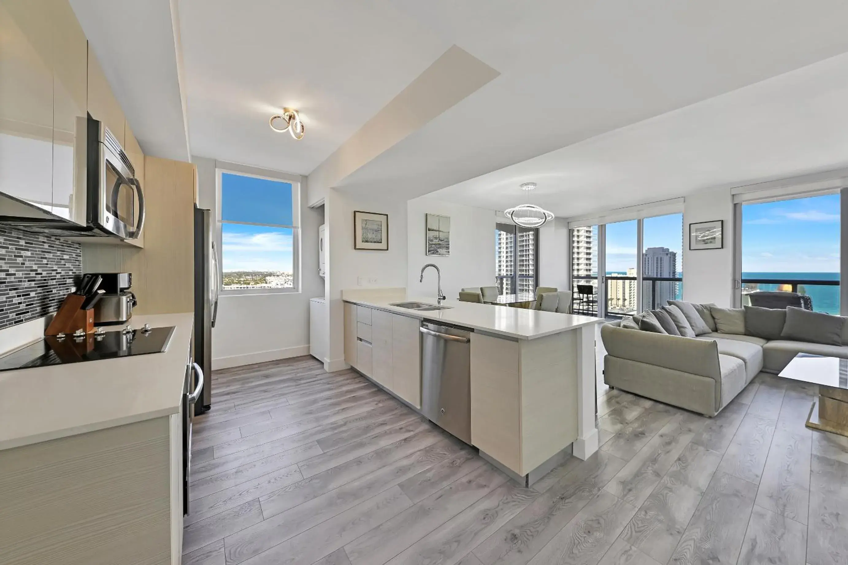 Three-Bedroom Beachwalk Resort Apartment Three-Bedroom Beachwalk Resort Apartment