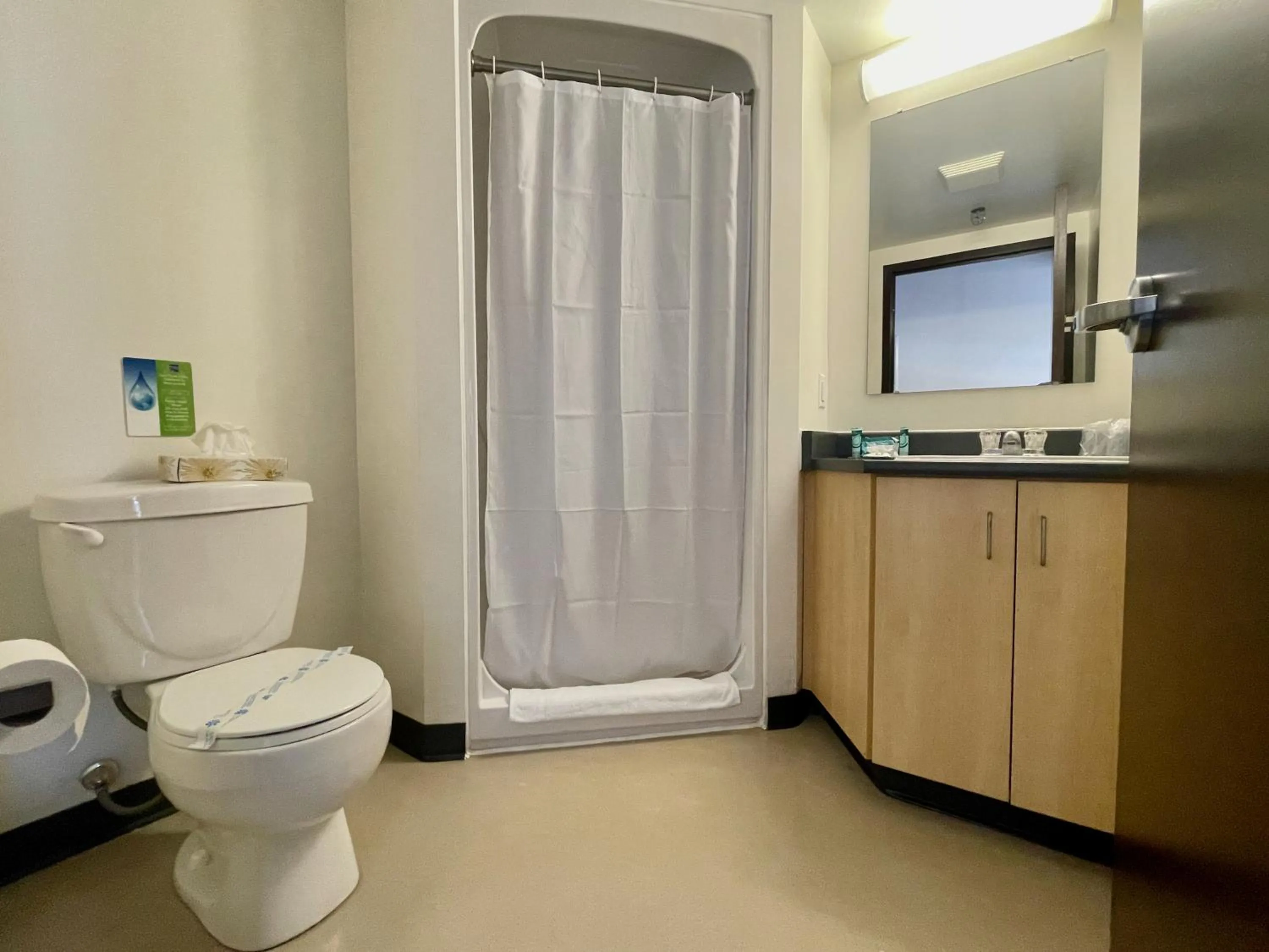 Bathroom in Residence & Conference Centre - Ottawa Downtown