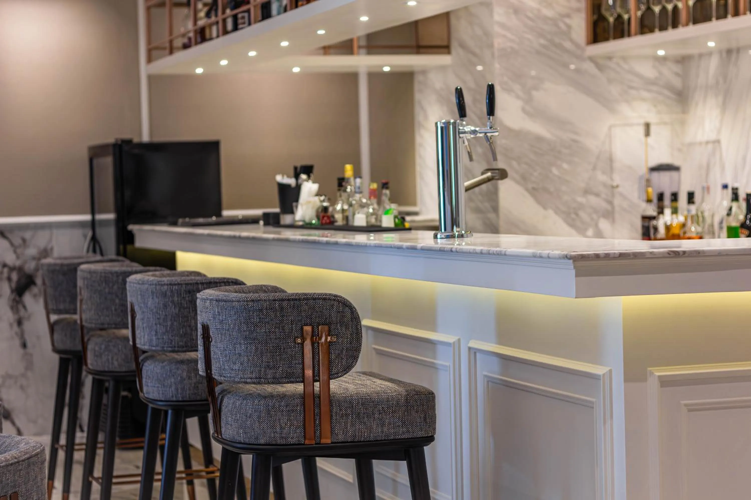 Lounge or bar in Jasmine City Hotel