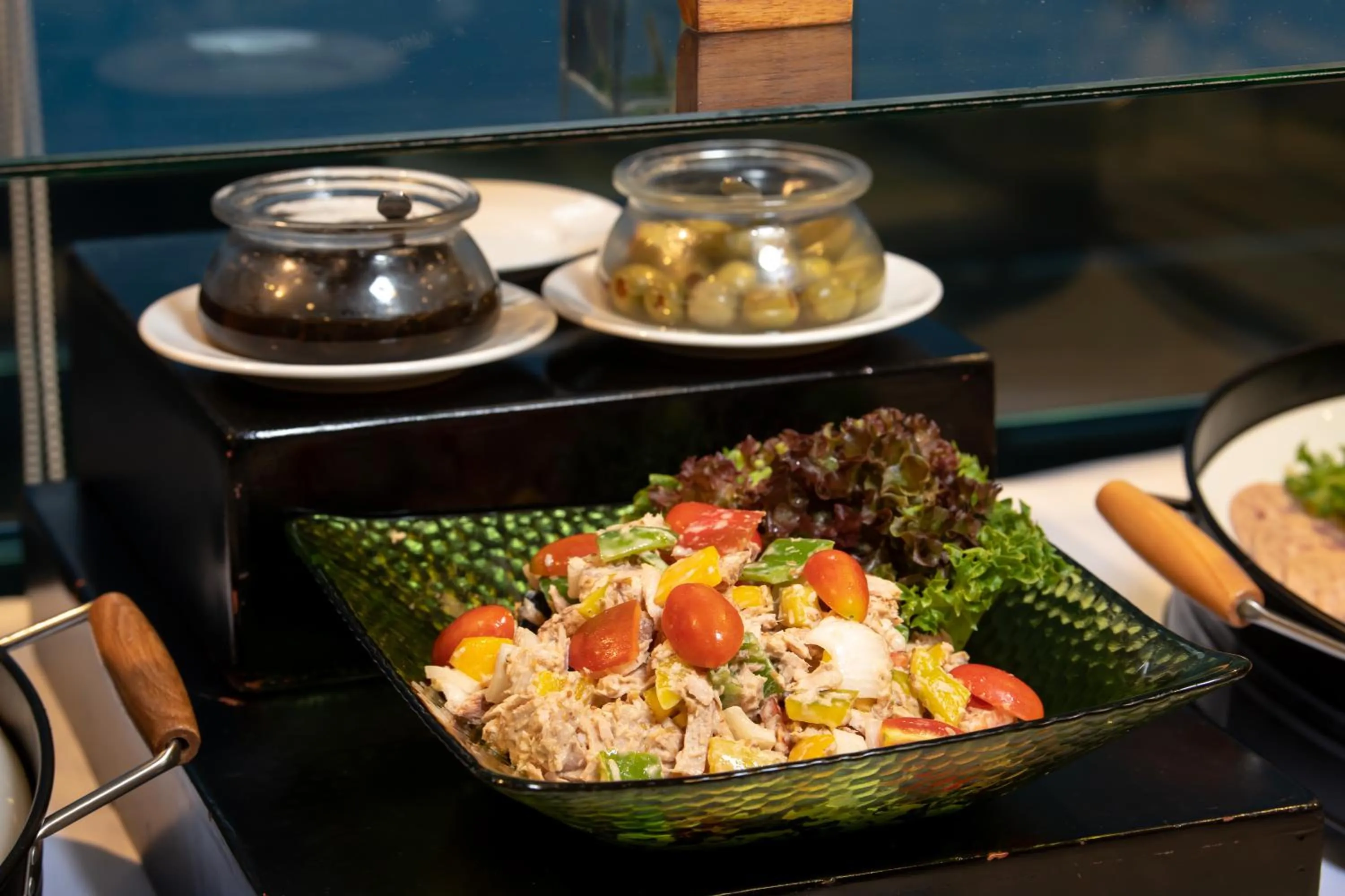 Buffet breakfast in Jasmine City Hotel