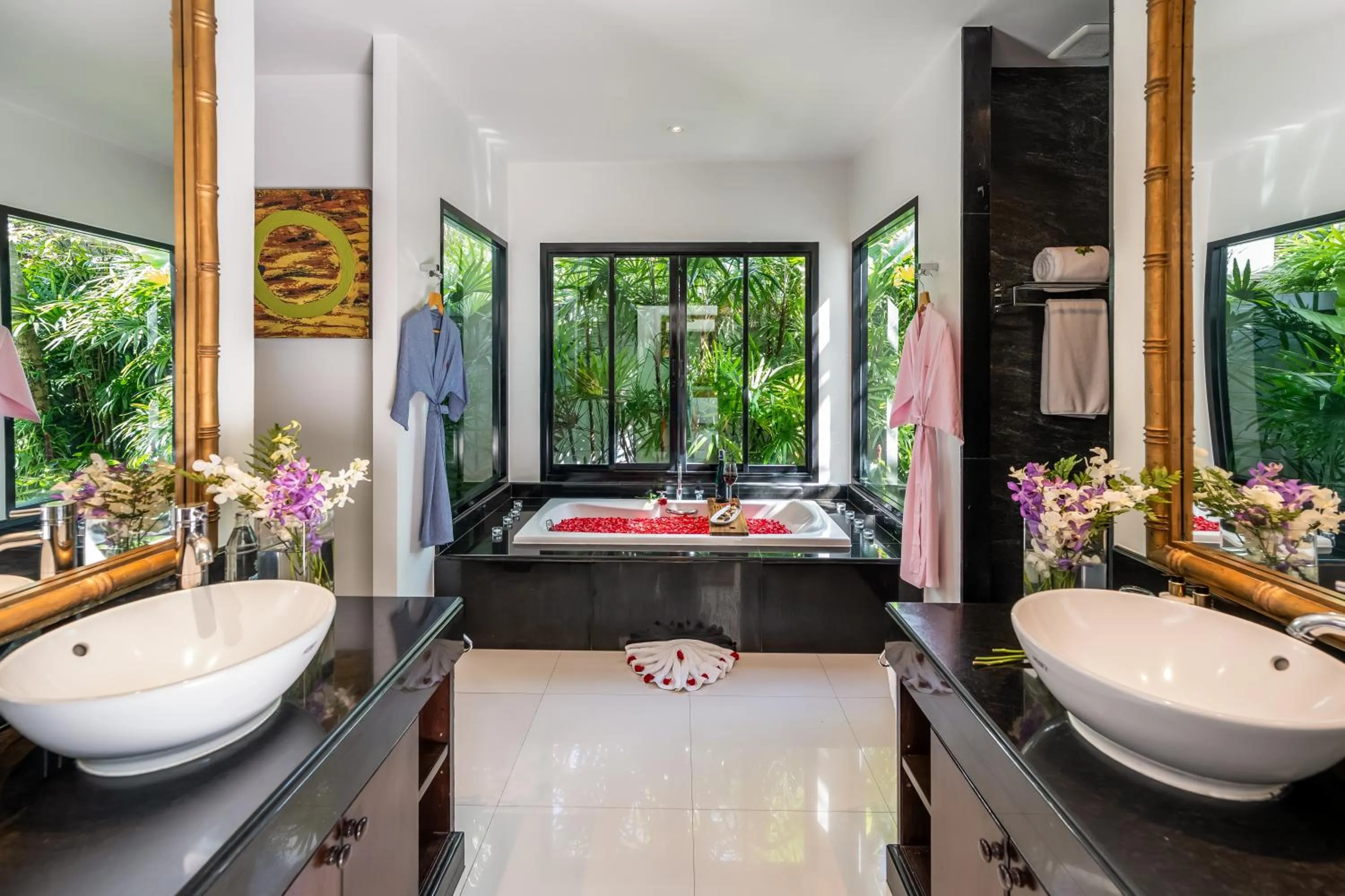 Hot Tub in The Bell Pool Villa Resort Phuket