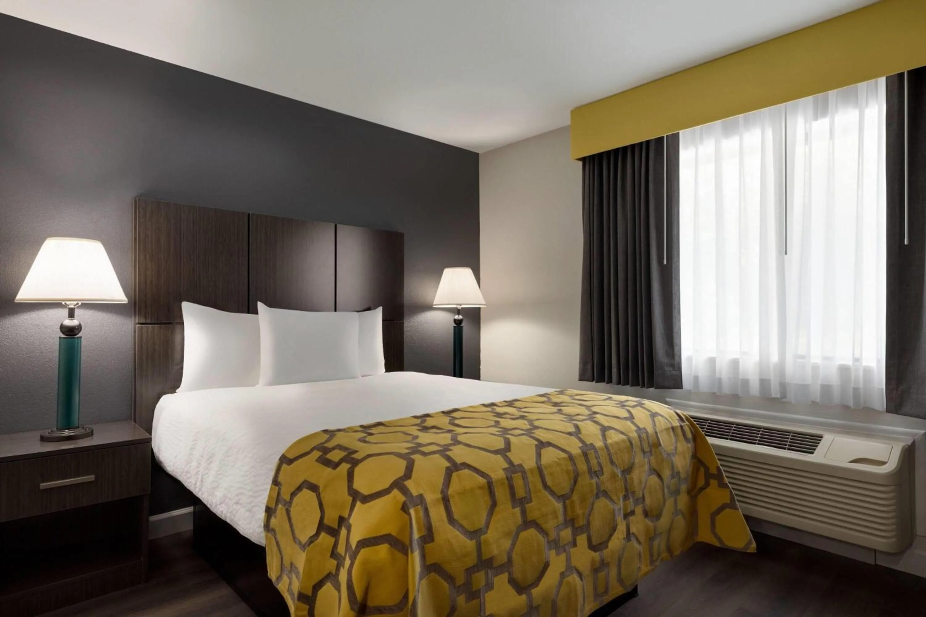 Photo of the whole room, Bed in Baymont by Wyndham Branford/New Haven