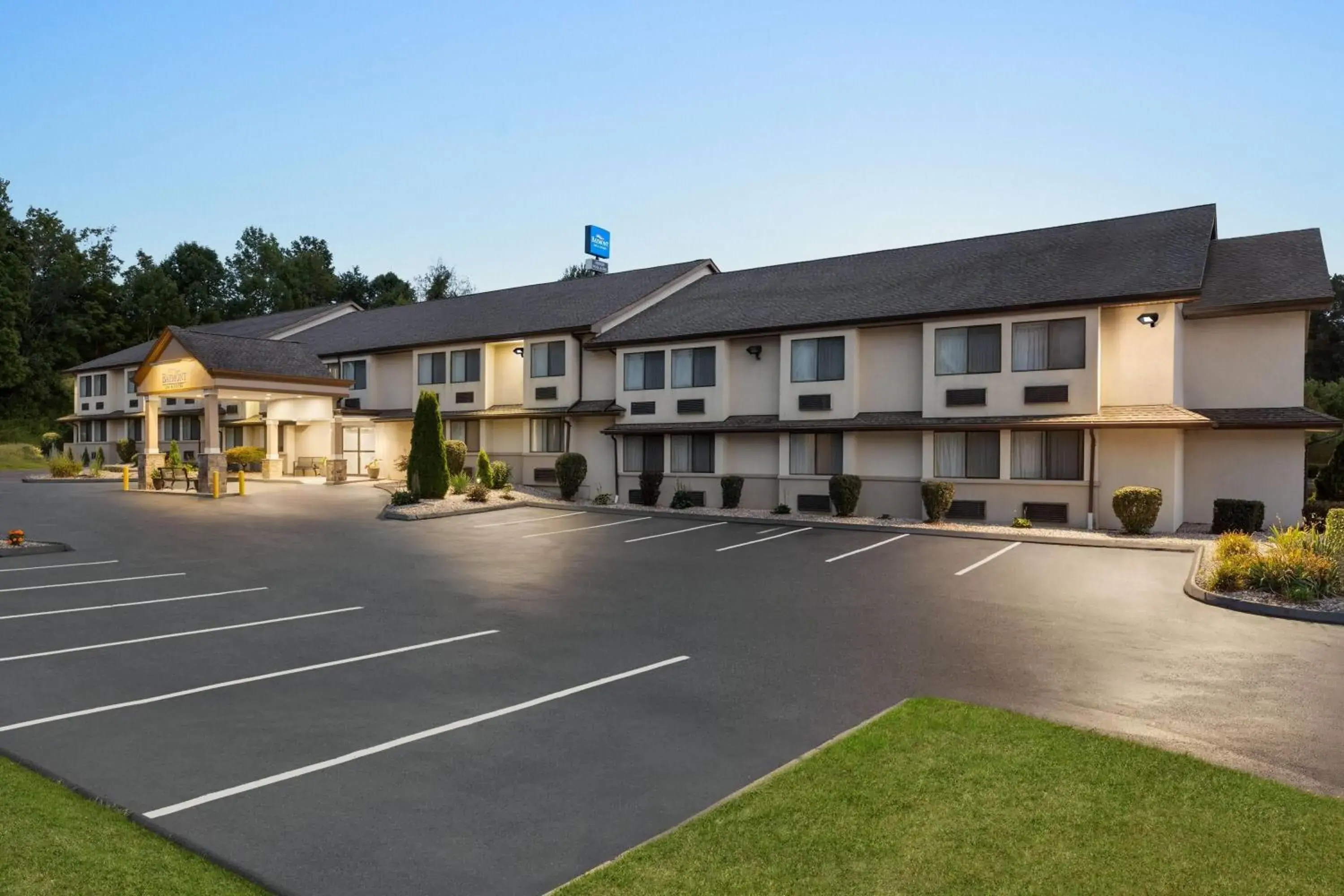 Property building in Baymont by Wyndham Branford/New Haven Property building in Baymont by Wyndham Branford/New Haven