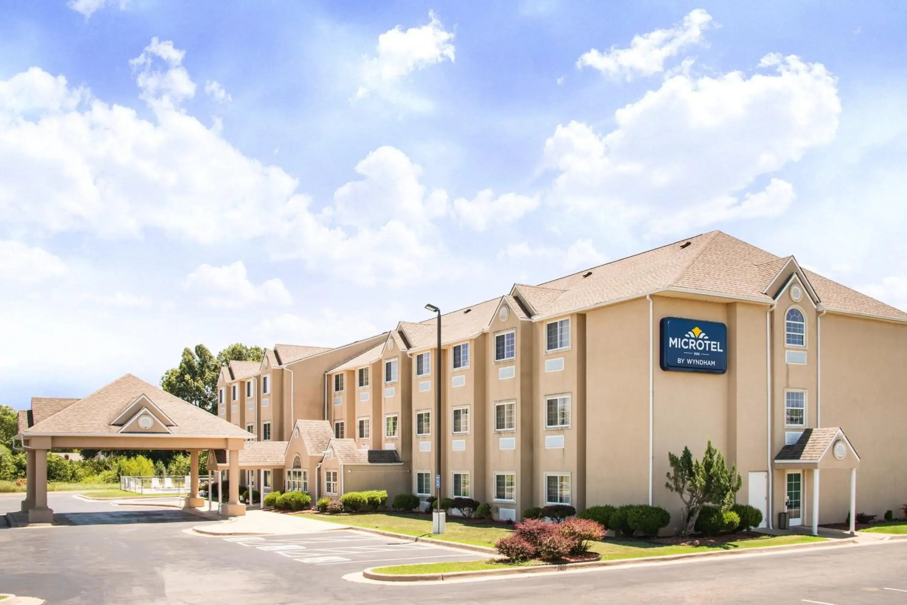 Property building in Microtel Inn & Suites Claremore Route 66 Property building in Microtel Inn & Suites Claremore Route 66
