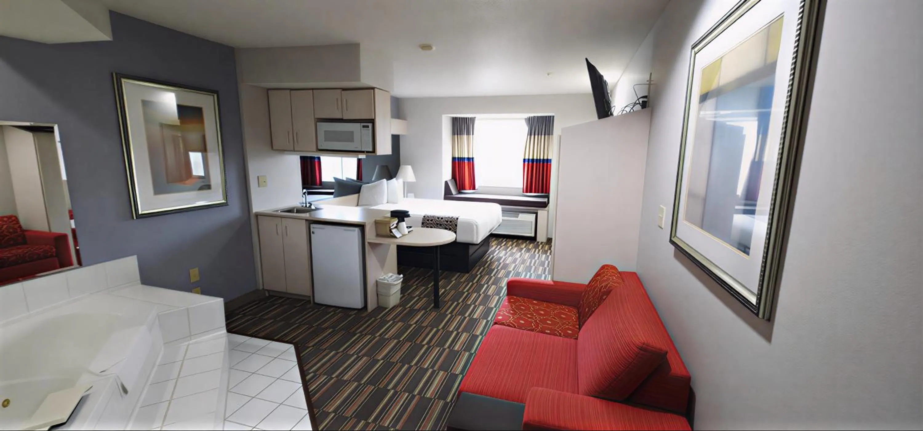 Bed in Microtel Inn & Suites Claremore Route 66