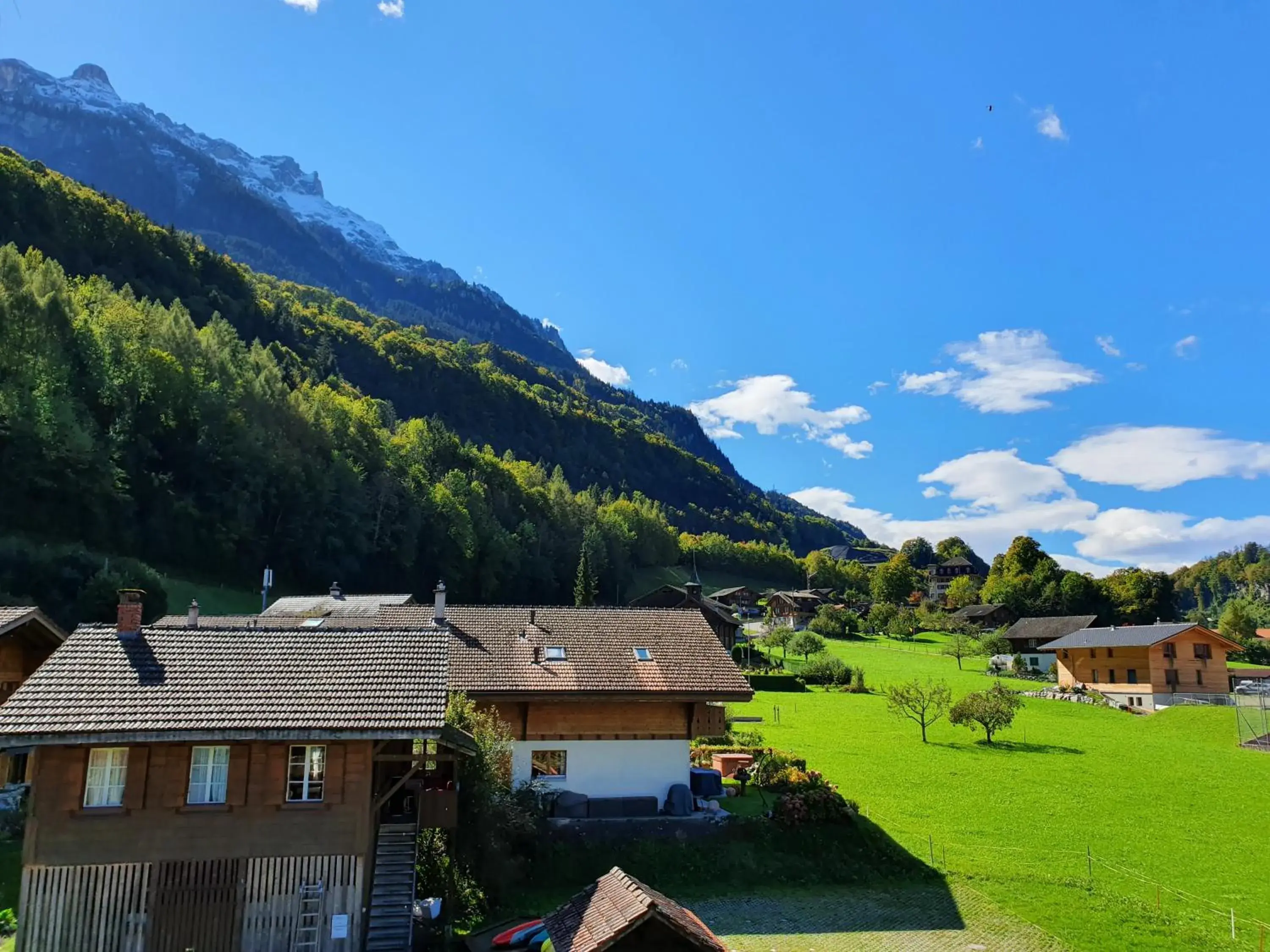 Family Room with Shared Bathroom and Mountain View in Lake Lodge Hostel Family Room with Shared Bathroom and Mountain View in Lake Lodge Hostel