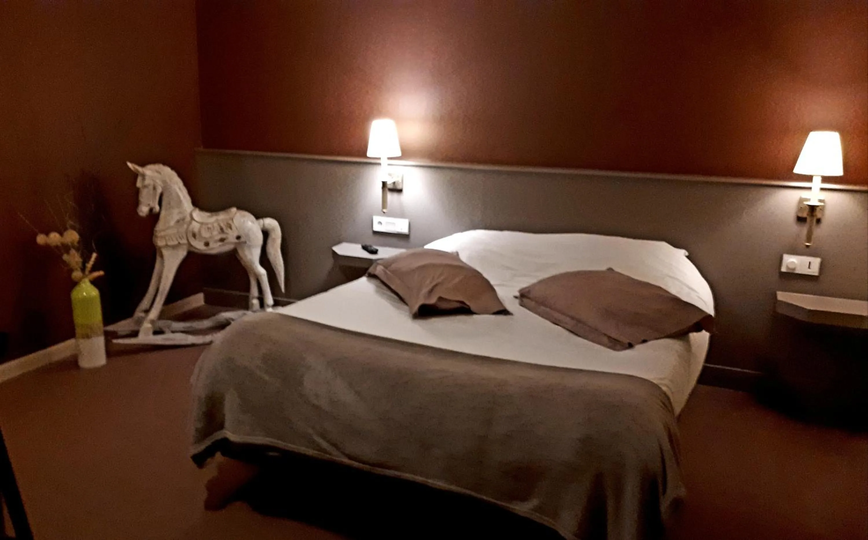 Bed in Hôtel Restaurant L'Industrie