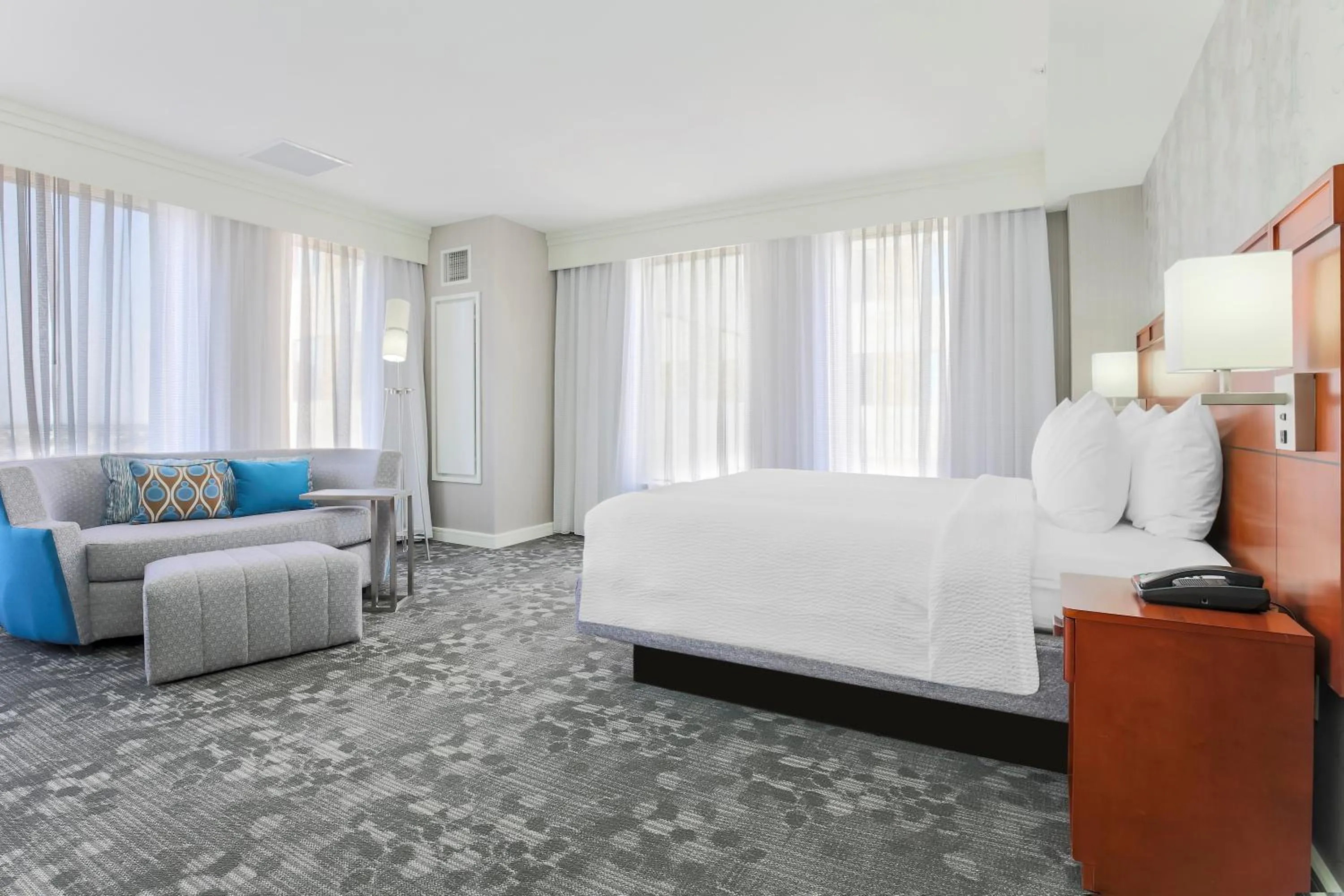 Bedroom, Bed in Courtyard by Marriott Amarillo Downtown