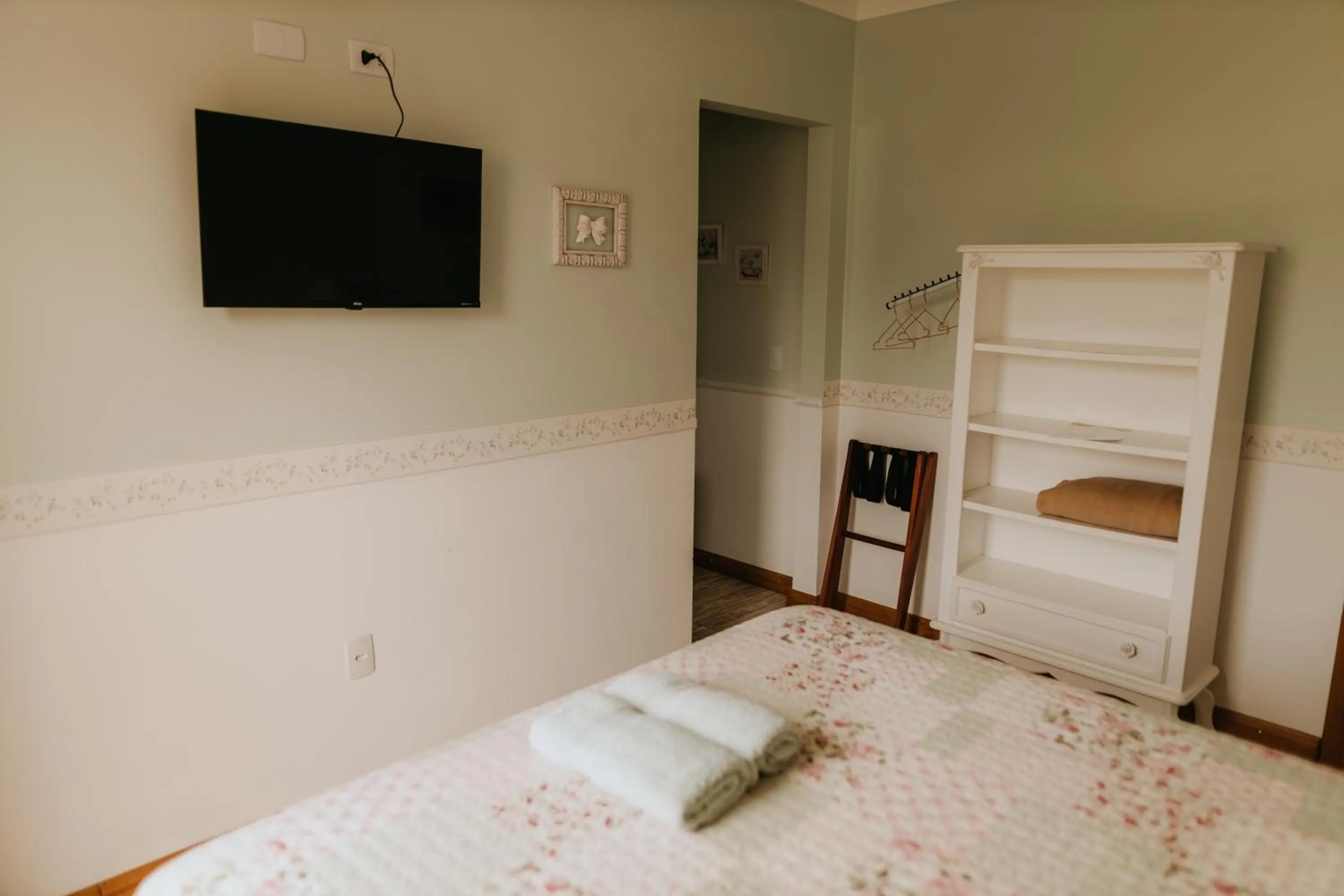 TV and multimedia, Bed in Pousada Paty´s Garden