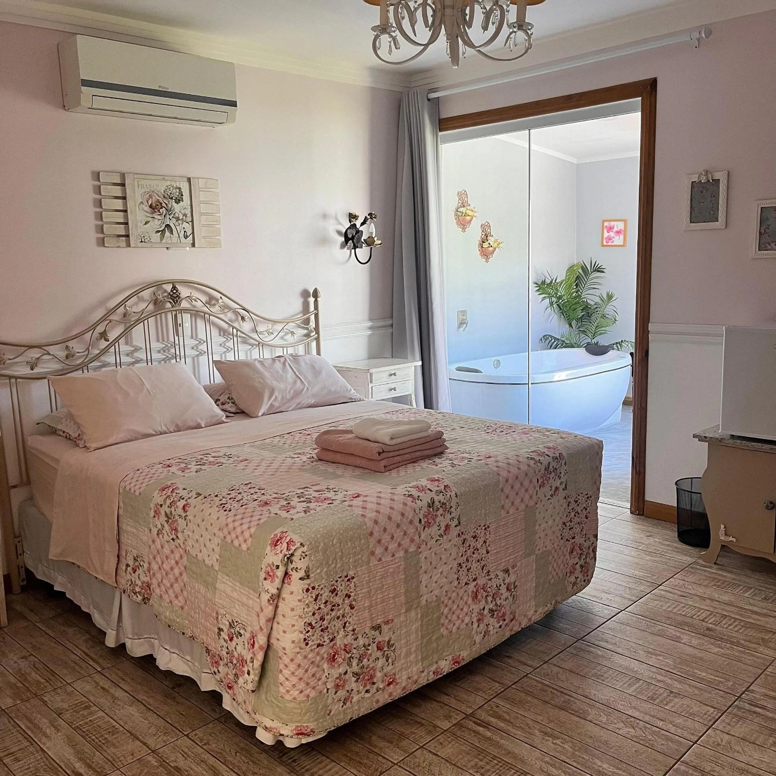 Bedroom, Bed in Pousada Paty´s Garden