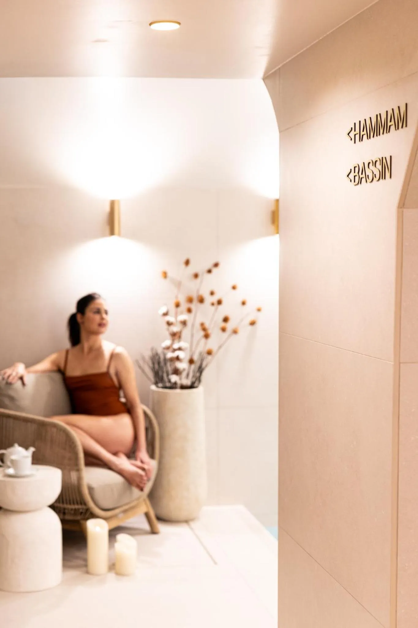 Swimming pool in Hôtel Dress Code