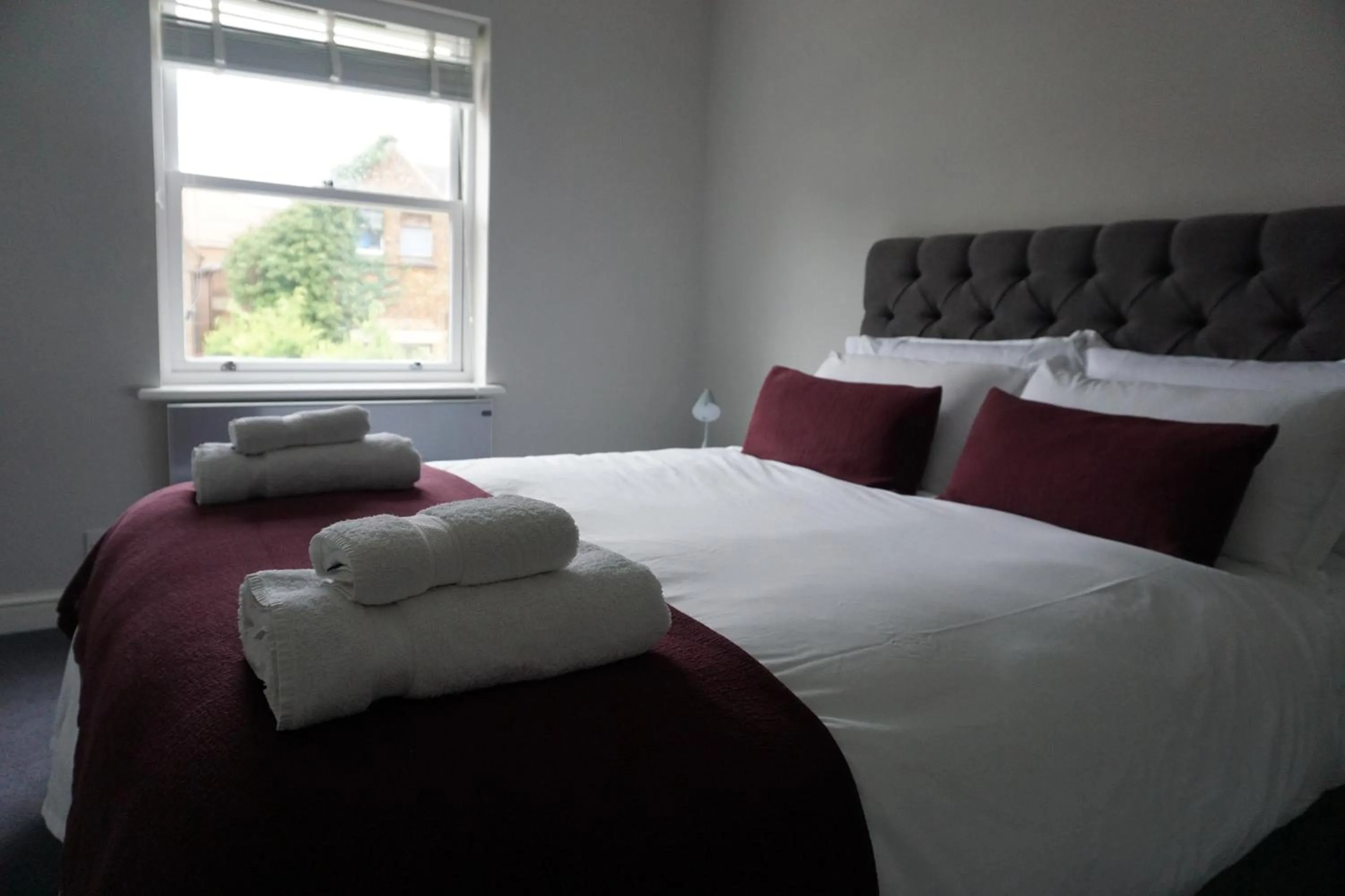 Bed in 3 Summertown Court