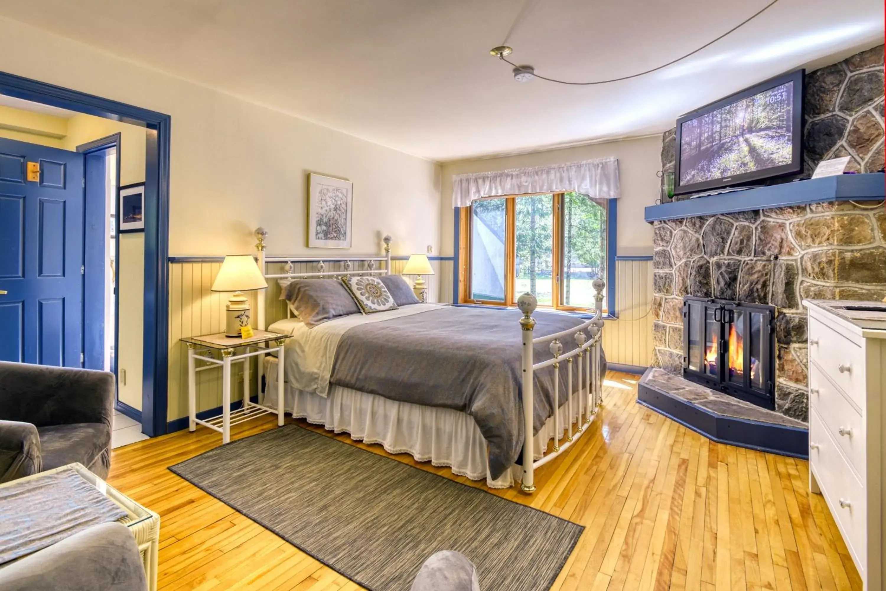 Executive Queen Room in Auberge Le Lupin-Self Check-in Executive Queen Room in Auberge Le Lupin-Self Check-in