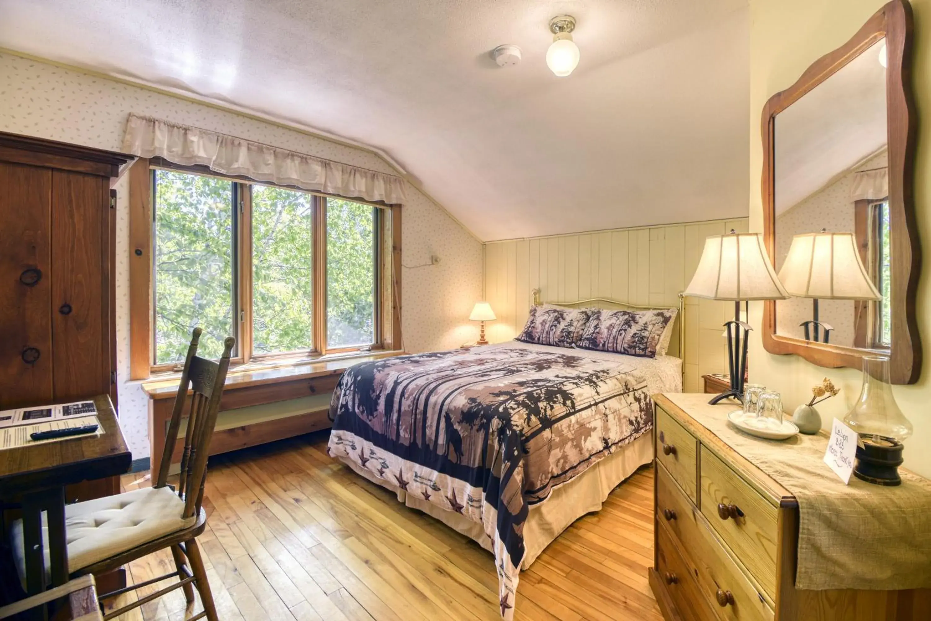 Superior Queen Room in Auberge Le Lupin-Self Check-in Superior Queen Room in Auberge Le Lupin-Self Check-in