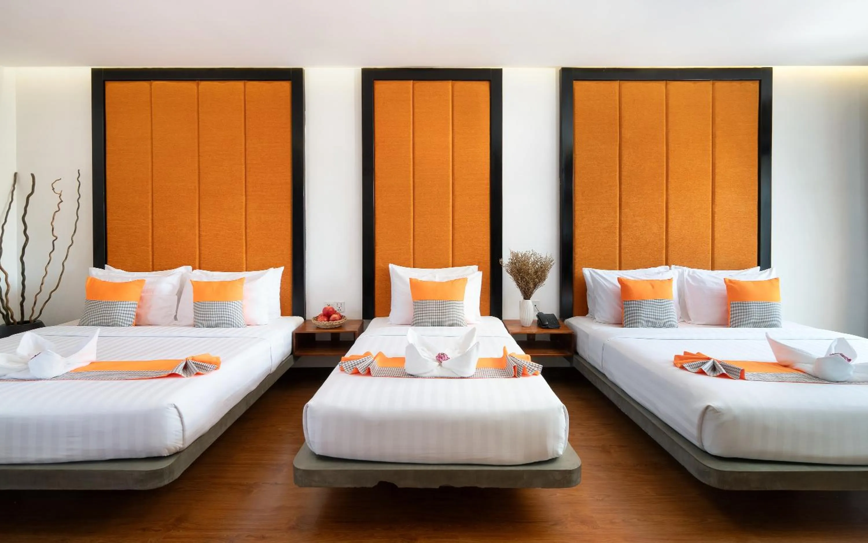 Bed in Central Corner d'Angkor