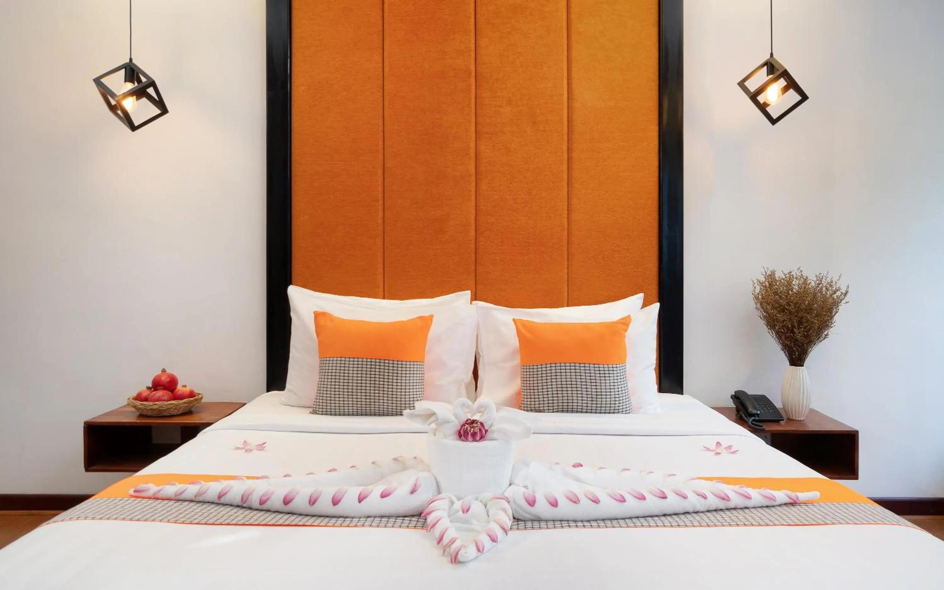 Bed in Central Corner d'Angkor