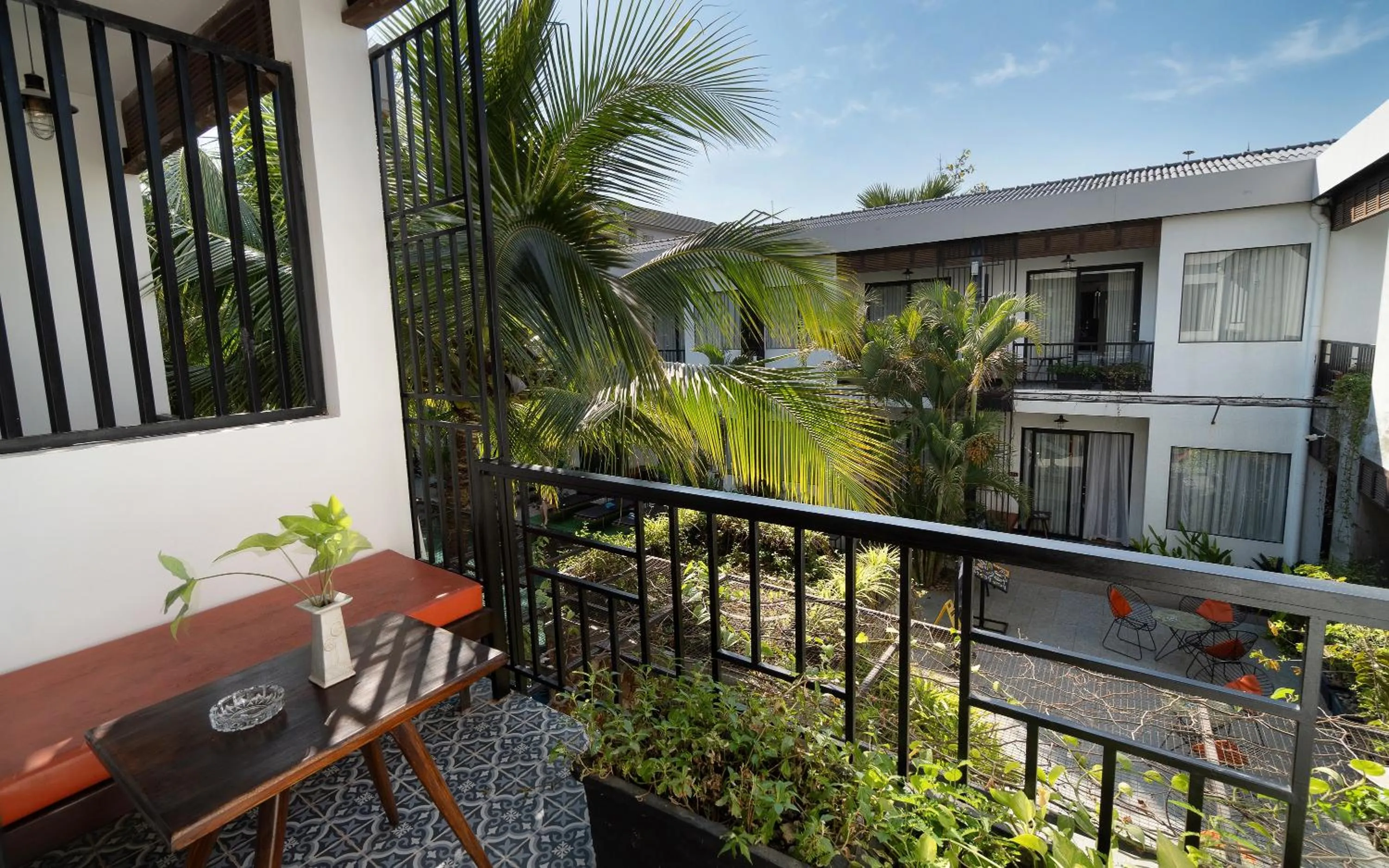 Property building in Central Corner d'Angkor