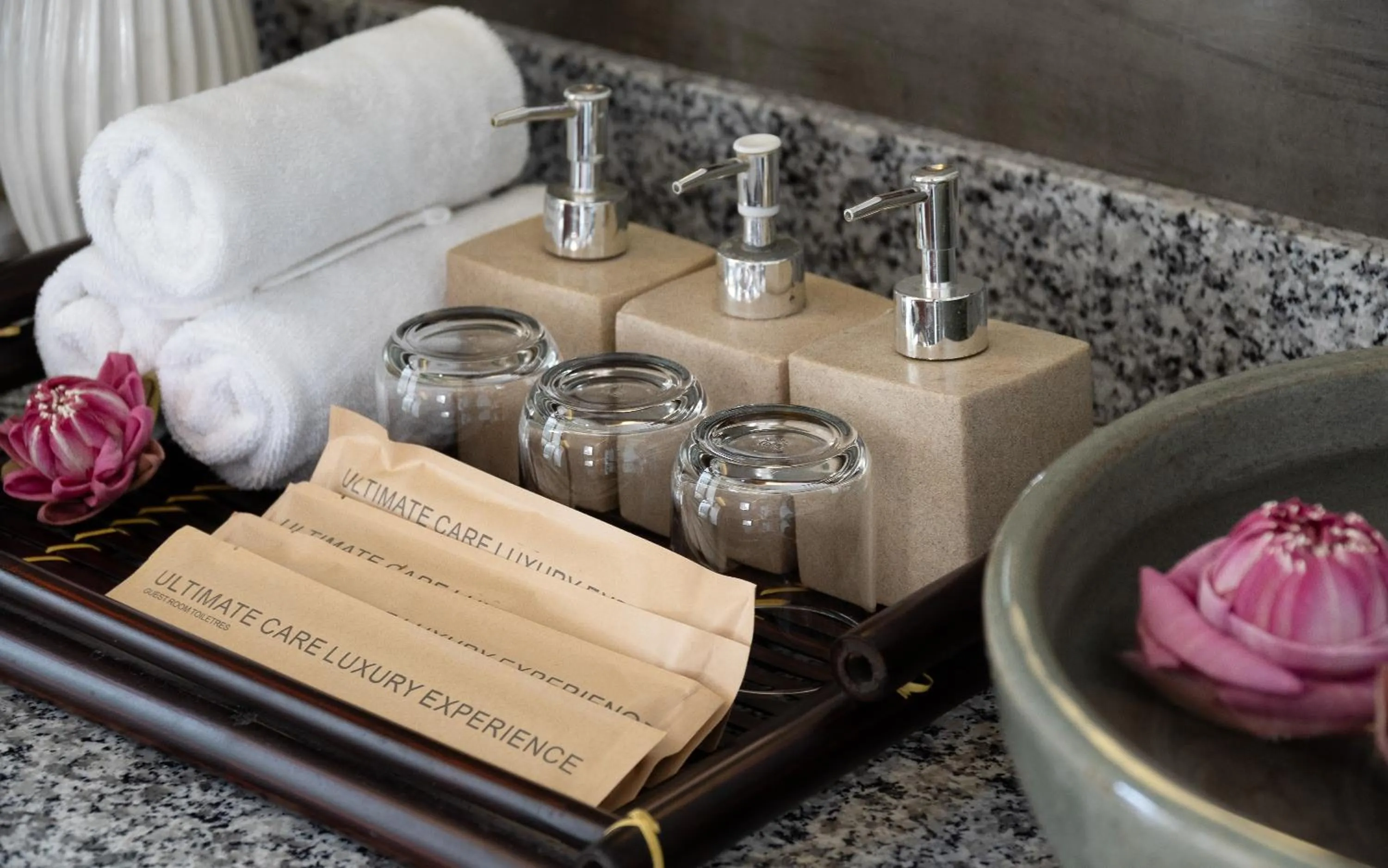 Bathroom in Central Corner d'Angkor