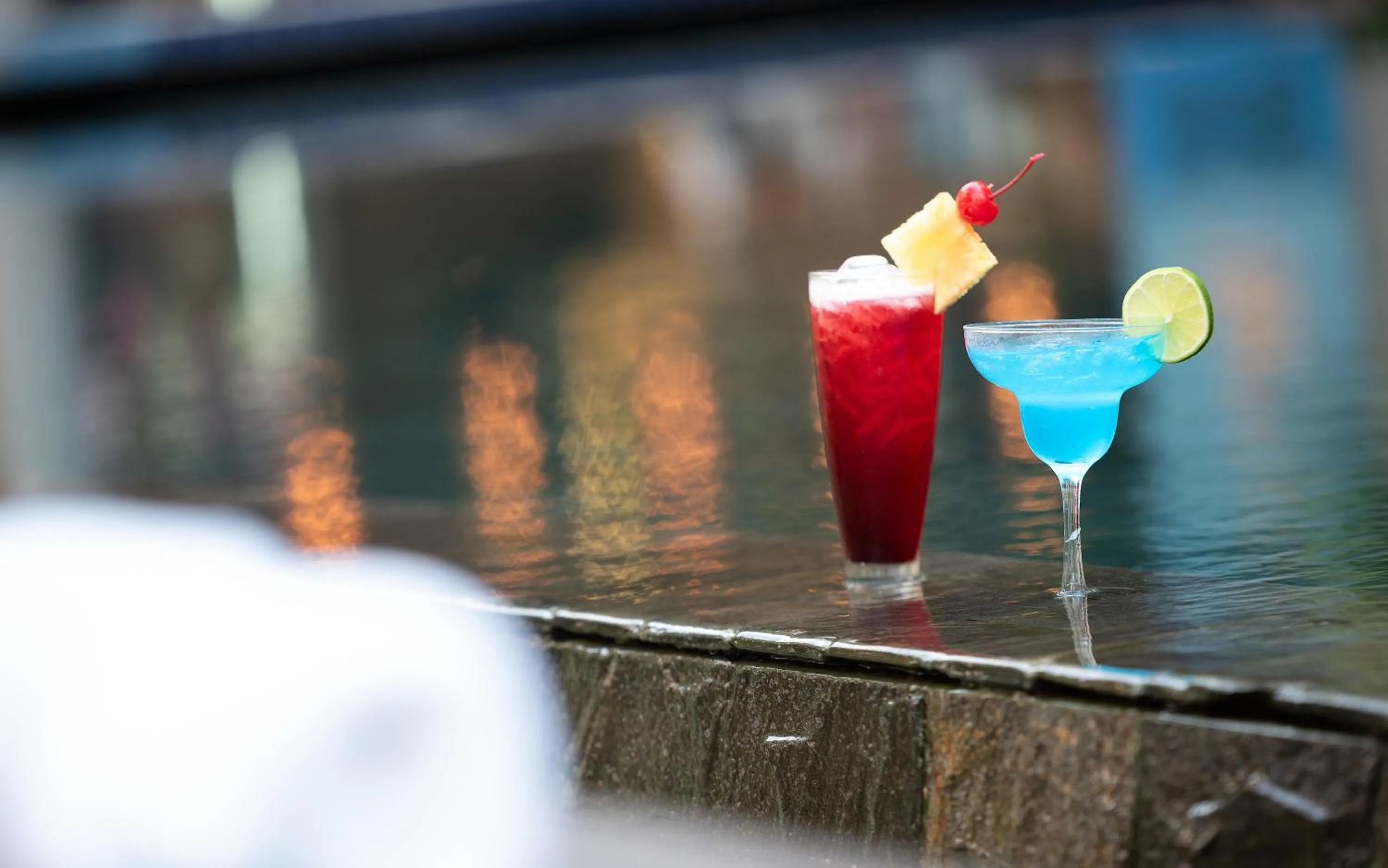 Food and drinks in Central Corner d'Angkor
