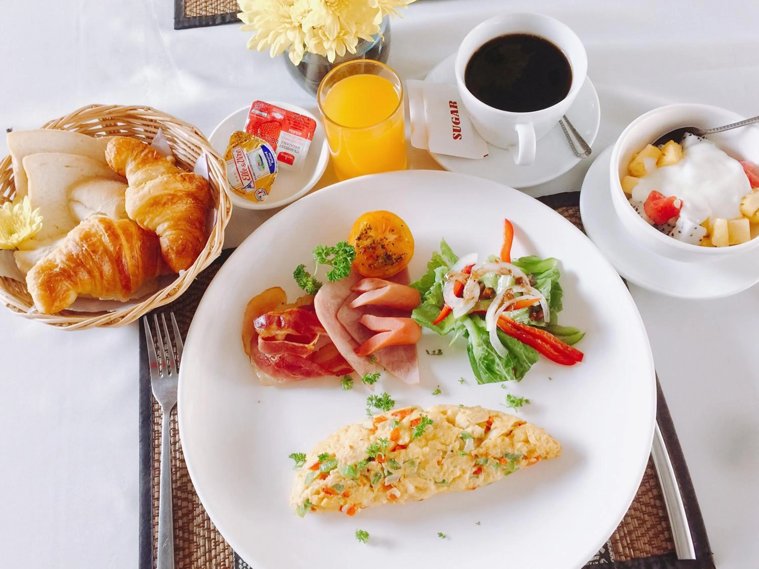 Breakfast in Central Corner d'Angkor