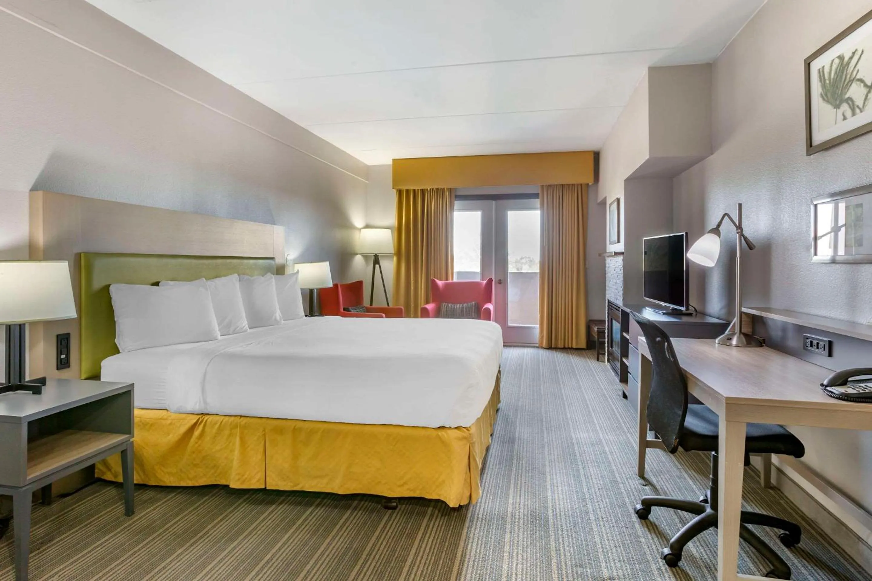 Bedroom, Bed in Country Inn & Suites by Radisson, Mesa, AZ