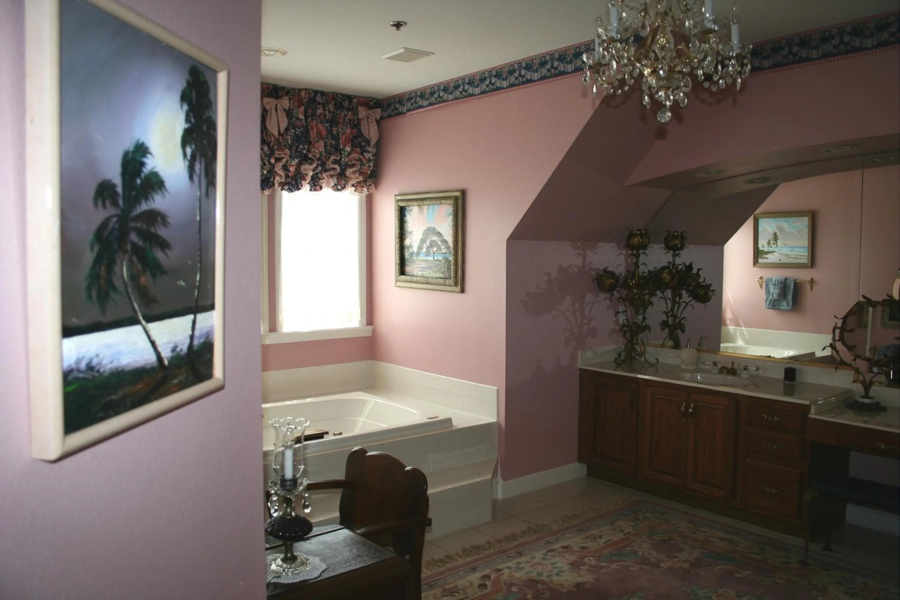 Bathroom in Heron Cay Lakeview Bed & Breakfast