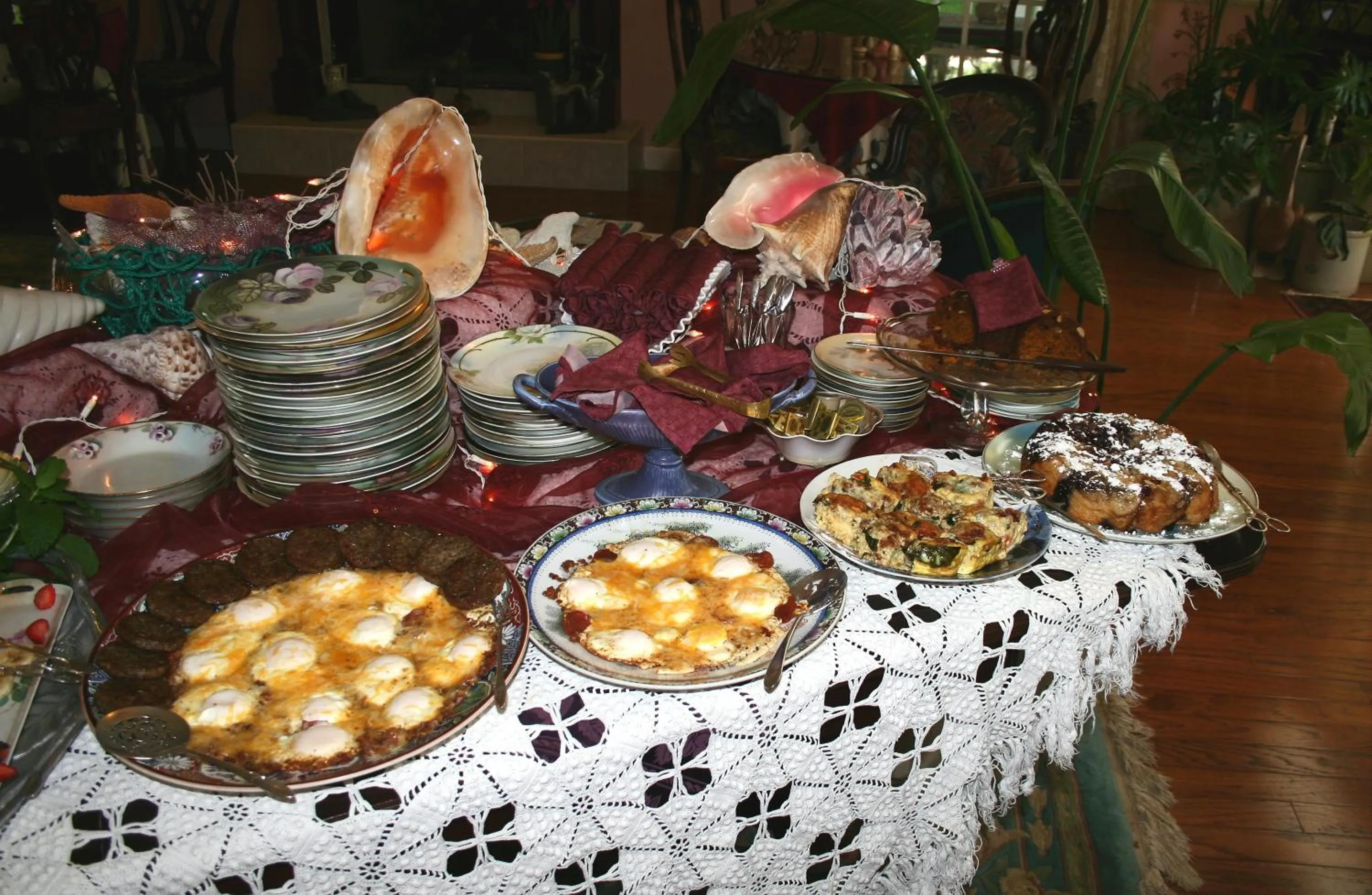 Breakfast in Heron Cay Lakeview Bed & Breakfast