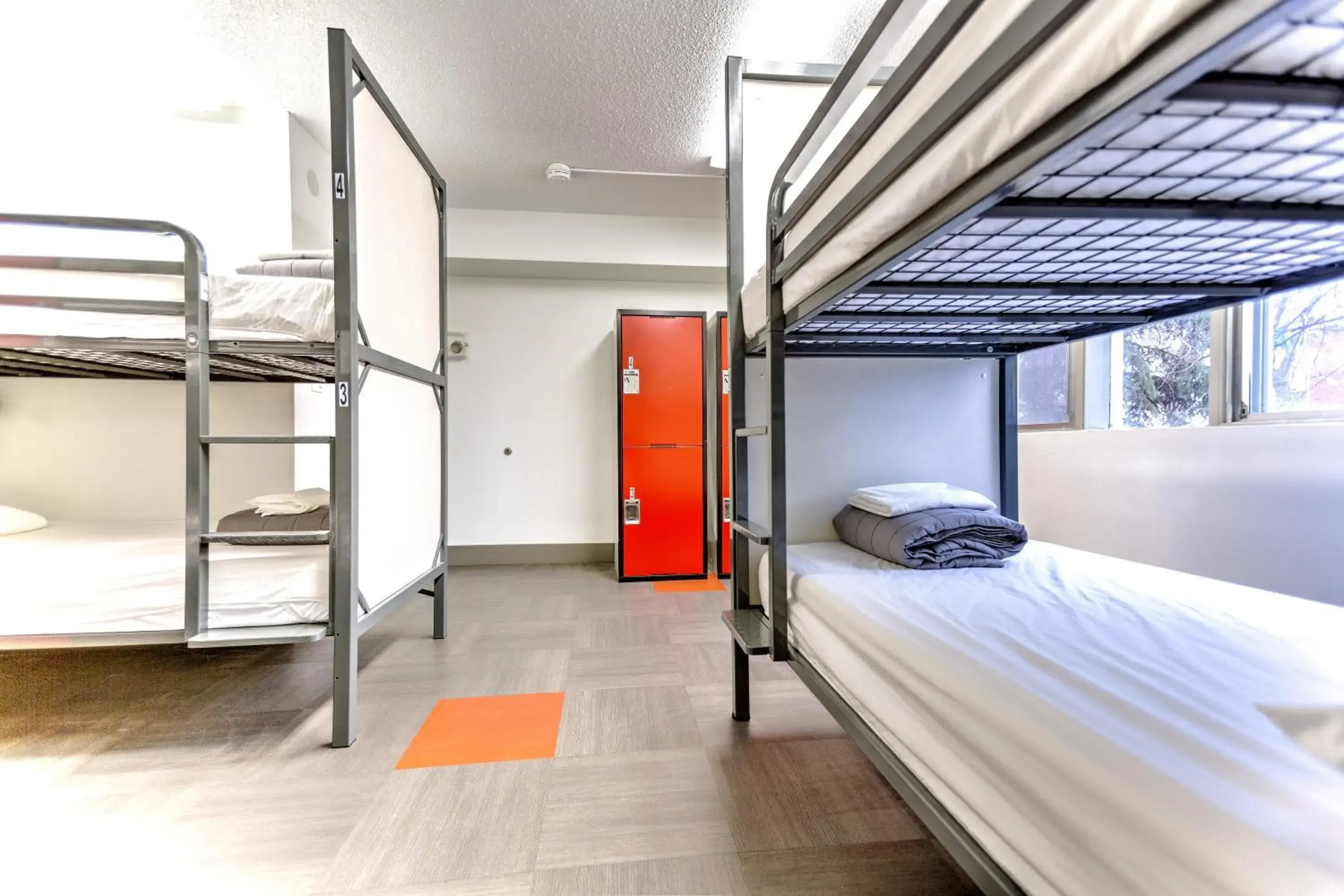 Single Bed in Female Dormitory Room in HI Edmonton - Hostel Single Bed in Female Dormitory Room in HI Edmonton - Hostel