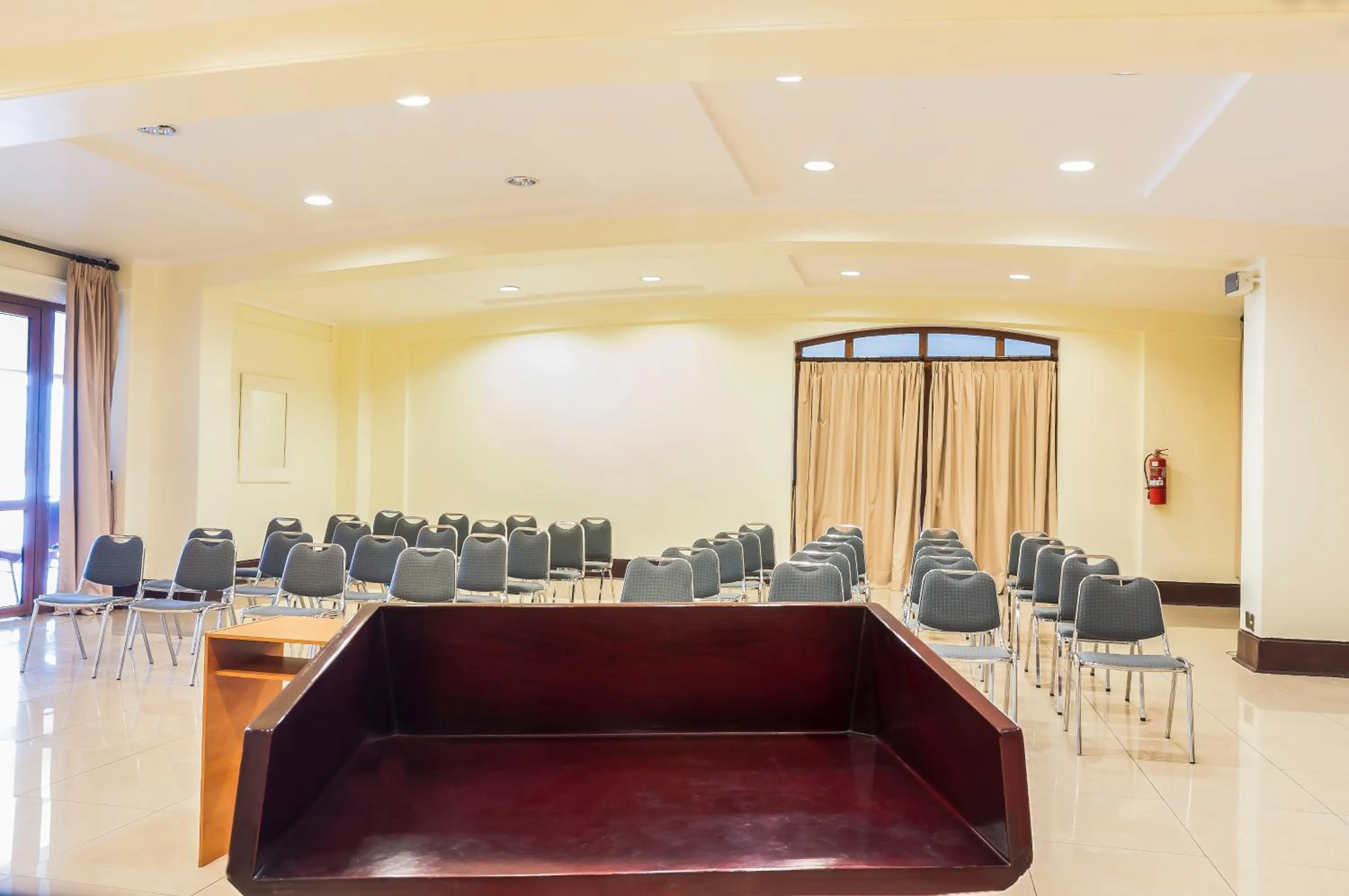 Meeting/conference room in Hotel Francisco De Aguirre