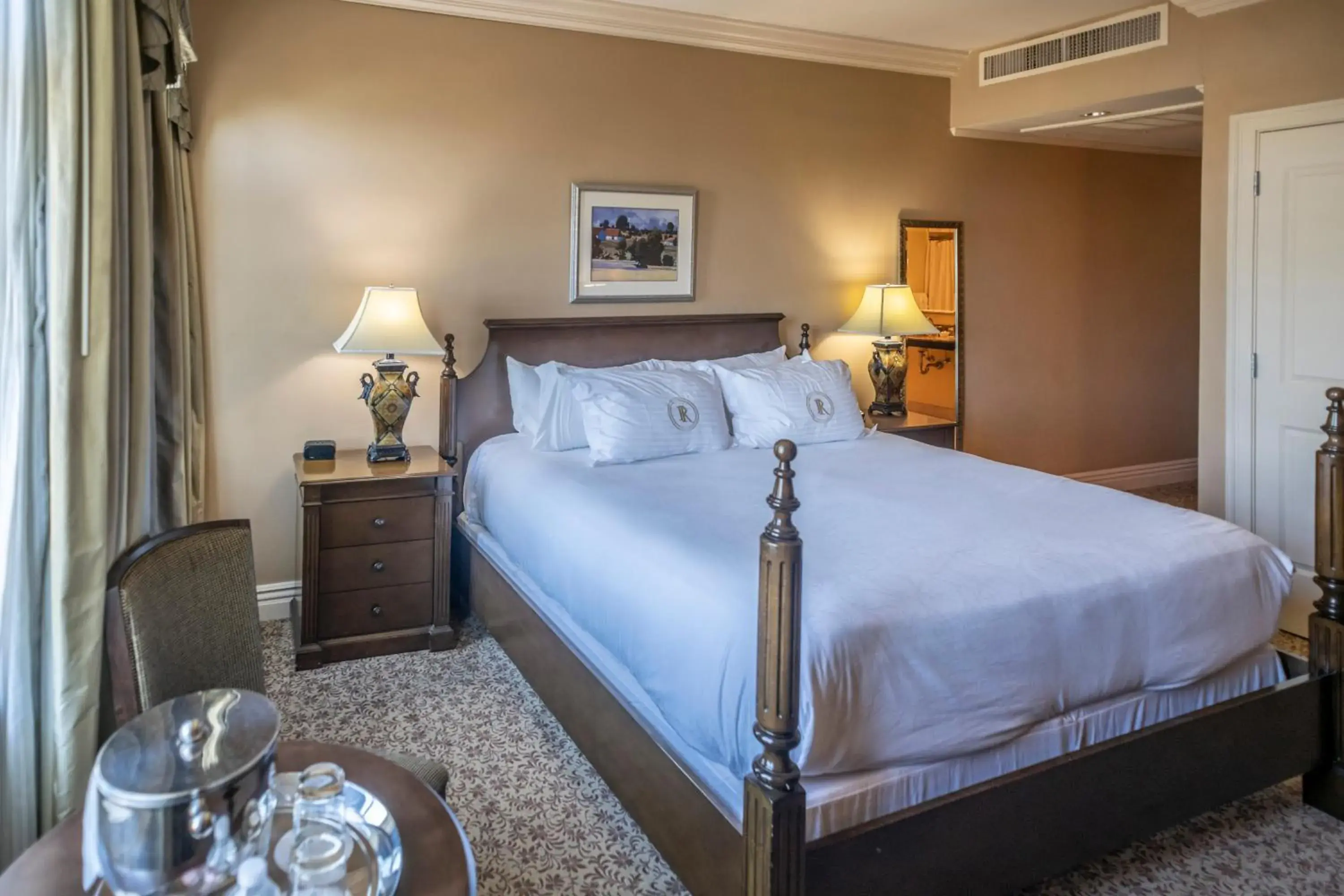 Photo of the whole room, Bed in River Inn of Harbor Town Photo of the whole room, Bed in River Inn of Harbor Town