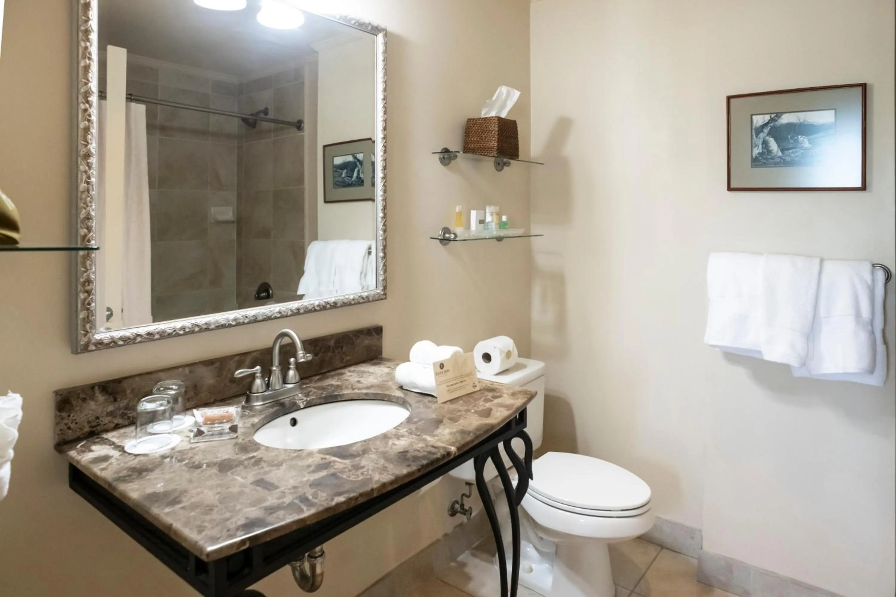 Bathroom in River Inn of Harbor Town