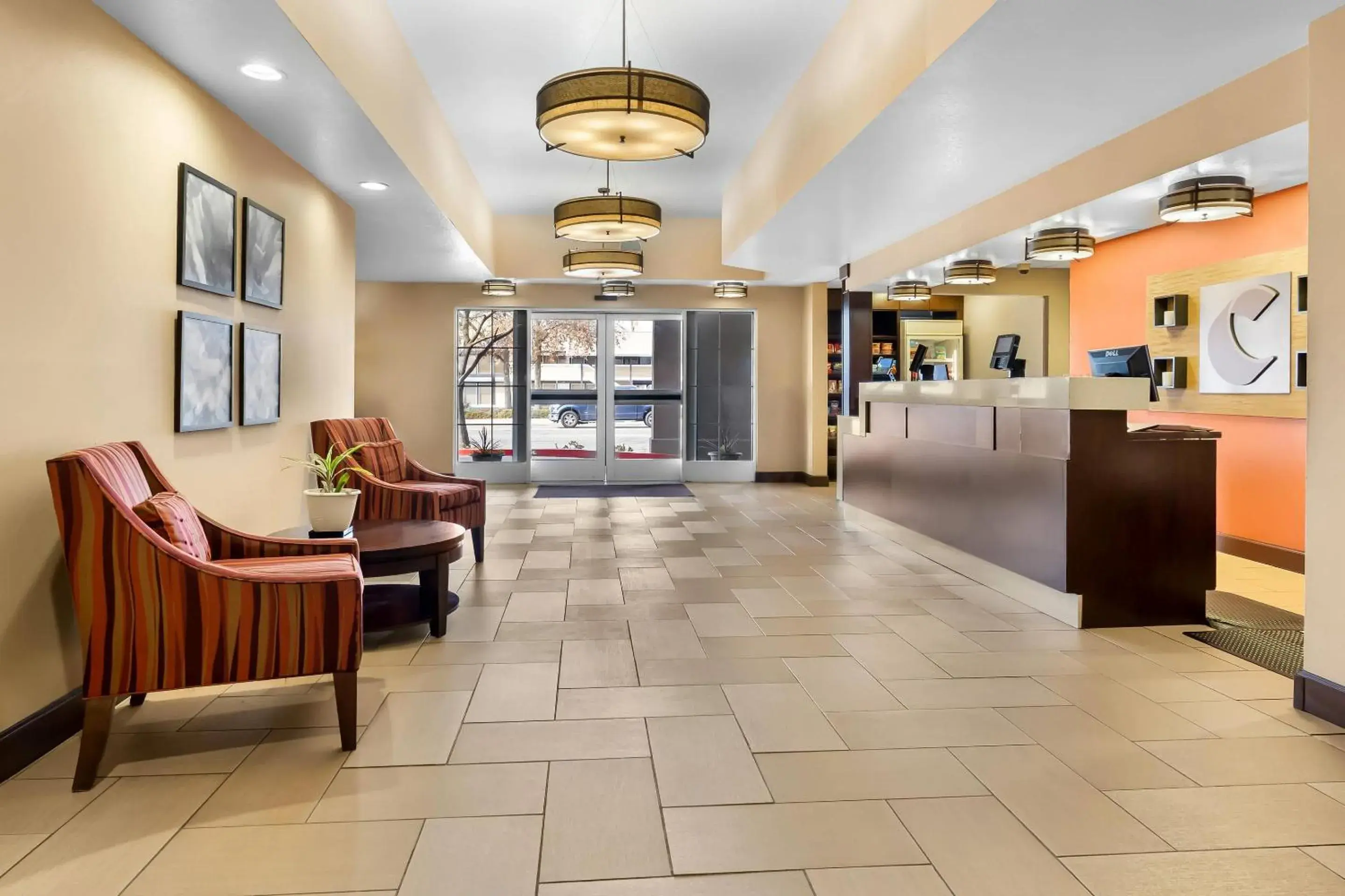 Lobby or reception in Comfort Suites Lobby or reception in Comfort Suites