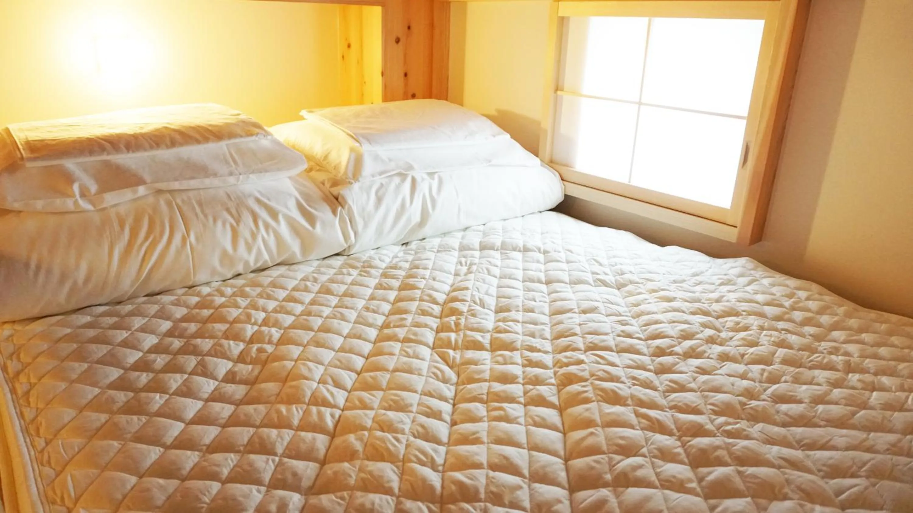 Bed in Poly Hostel 2 Namba