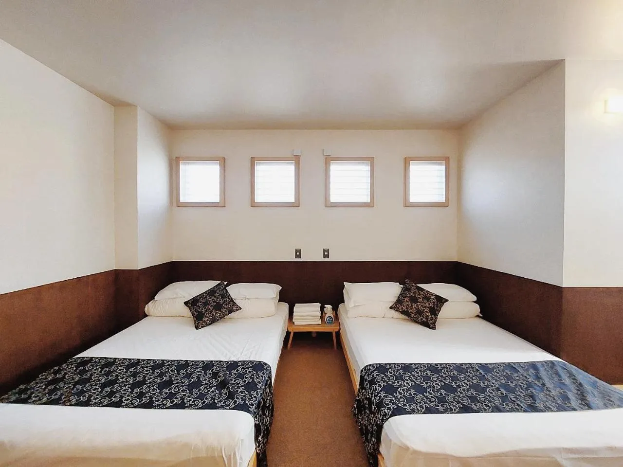 Bed in Poly Hostel 2 Namba