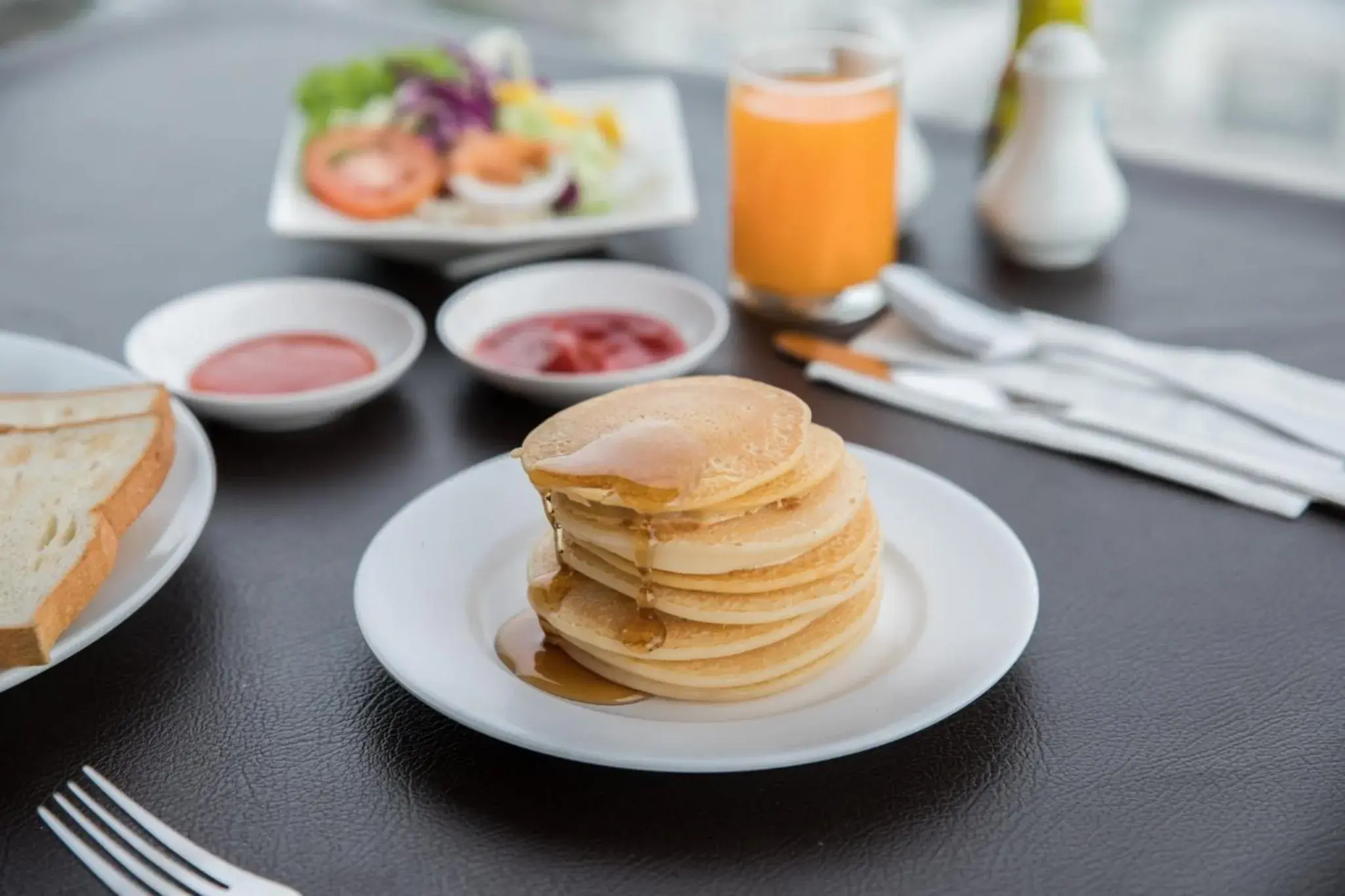 Breakfast in Baiyoke Suite Hotel Breakfast in Baiyoke Suite Hotel
