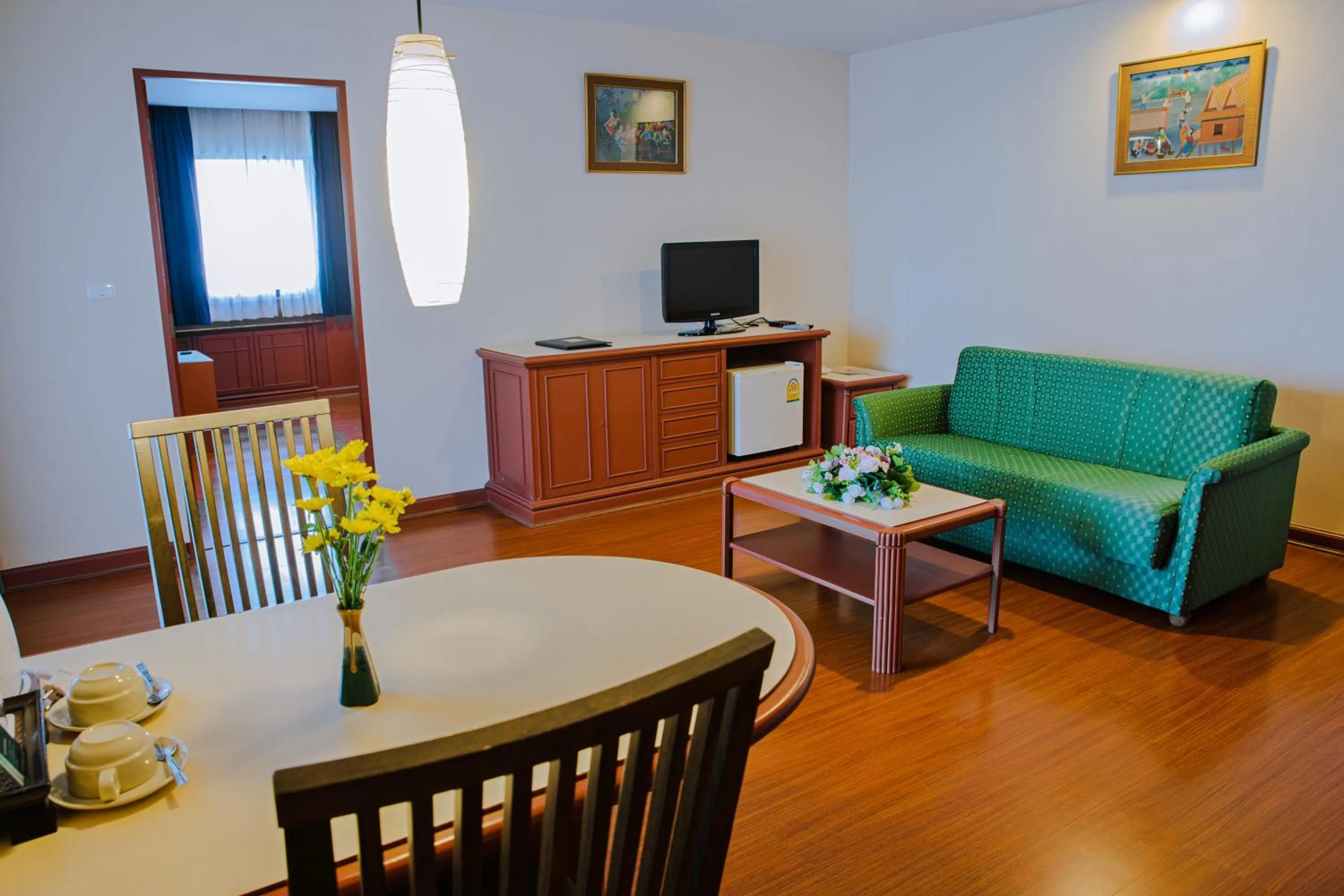 TV and multimedia in Baiyoke Suite Hotel