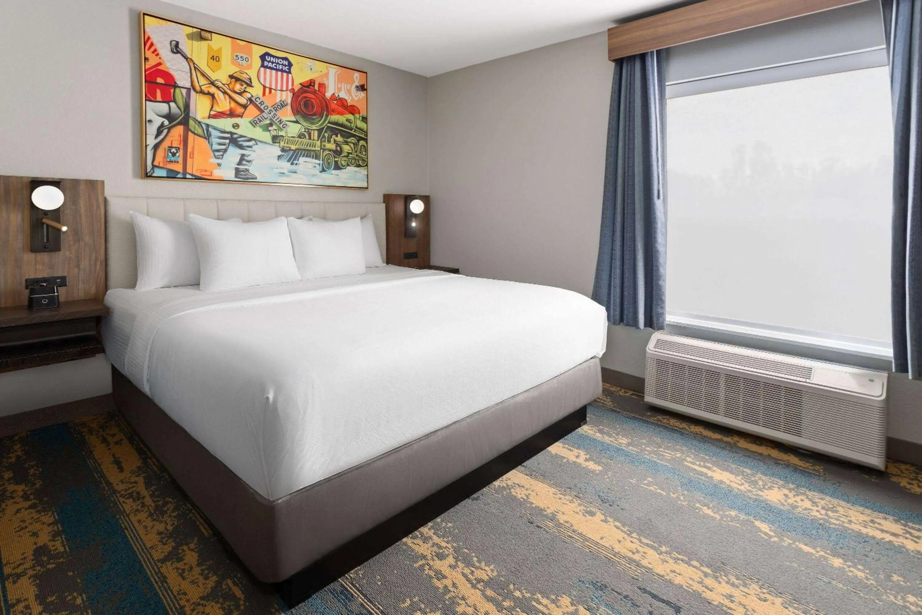 Photo of the whole room, Bed in La Quinta Inn & Suites by Wyndham Memphis I-240