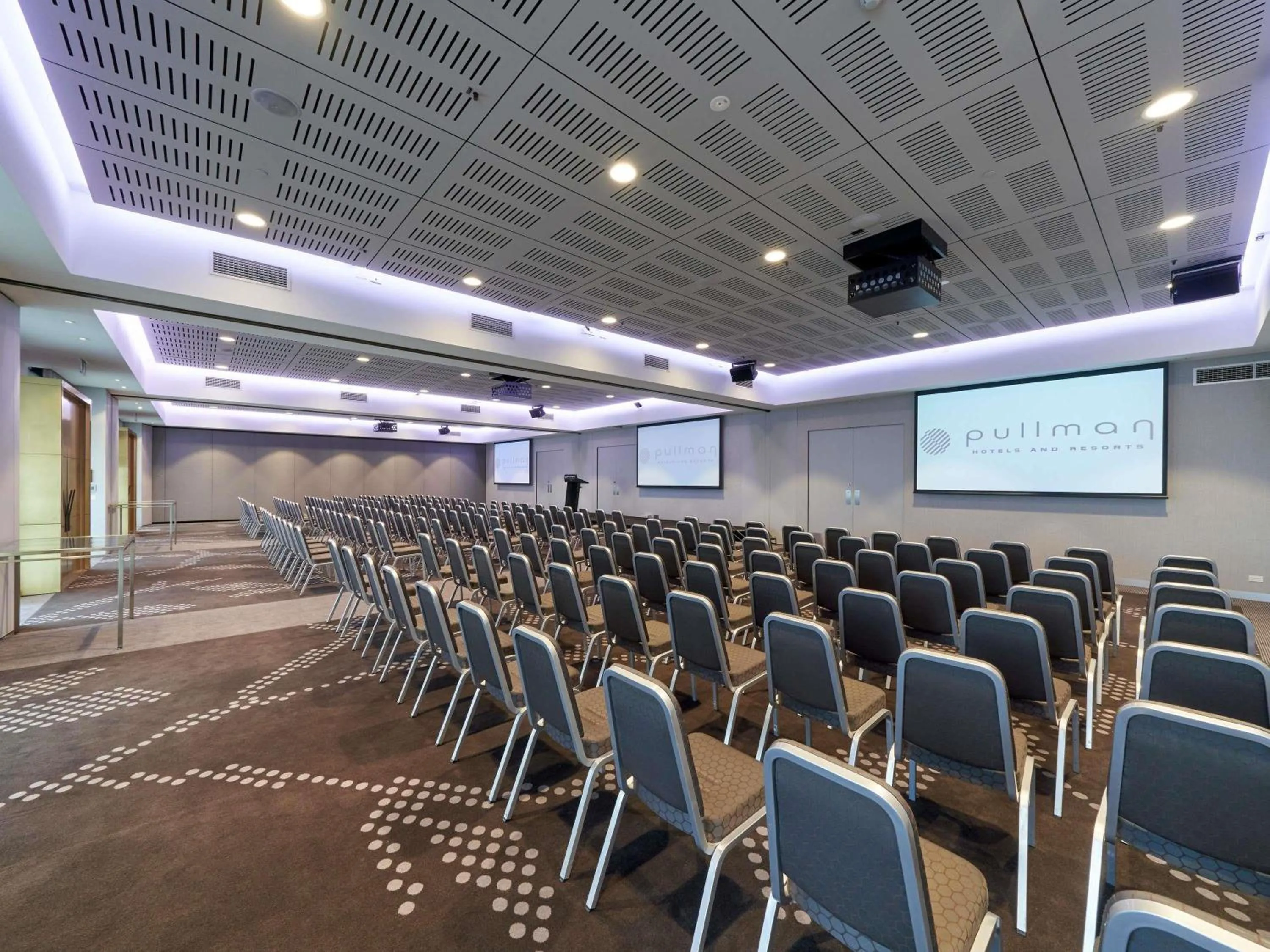 Meeting/conference room in Pullman Adelaide