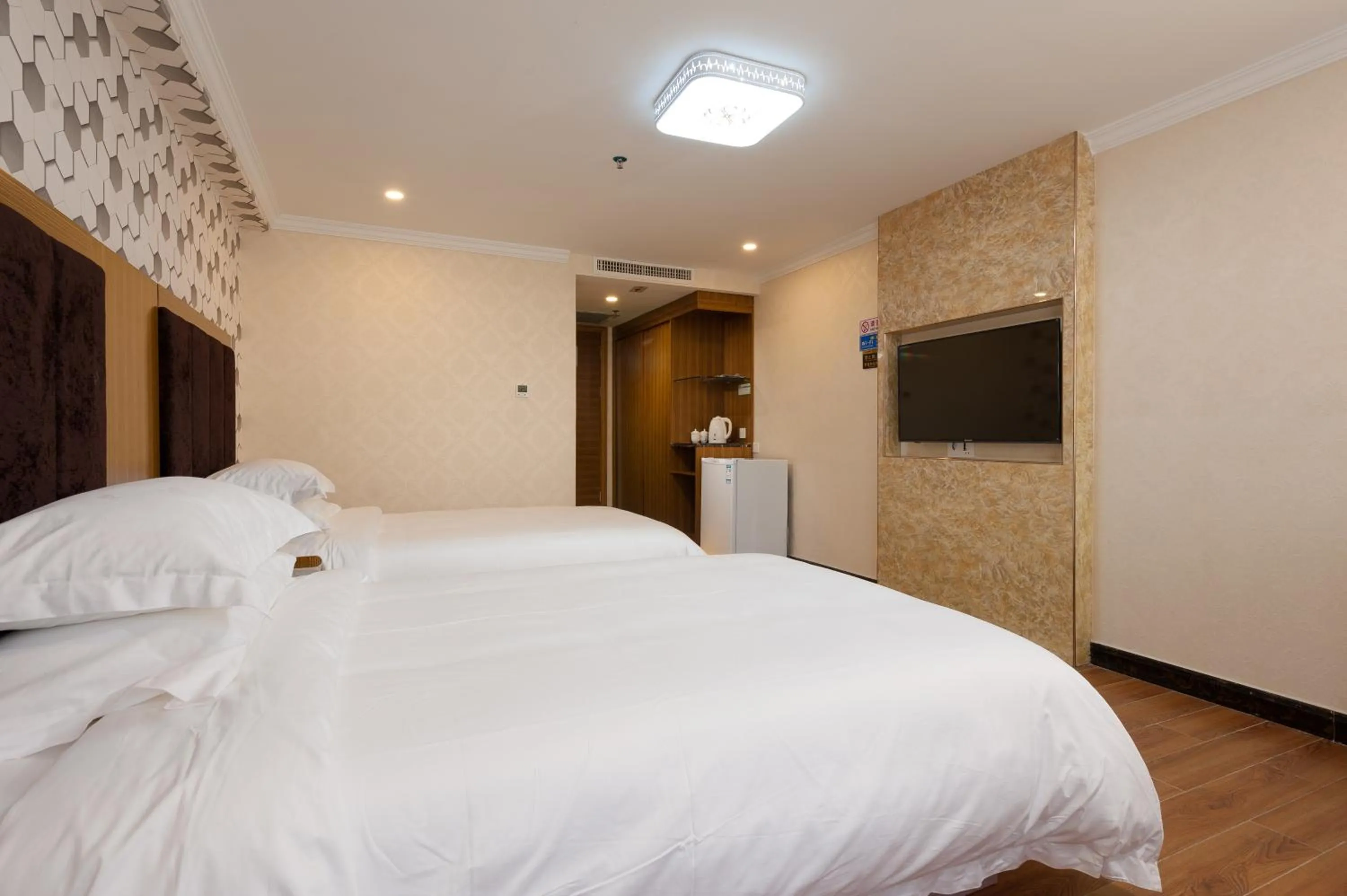 Decorative detail, Bed in Guangzhou Compass Hotel