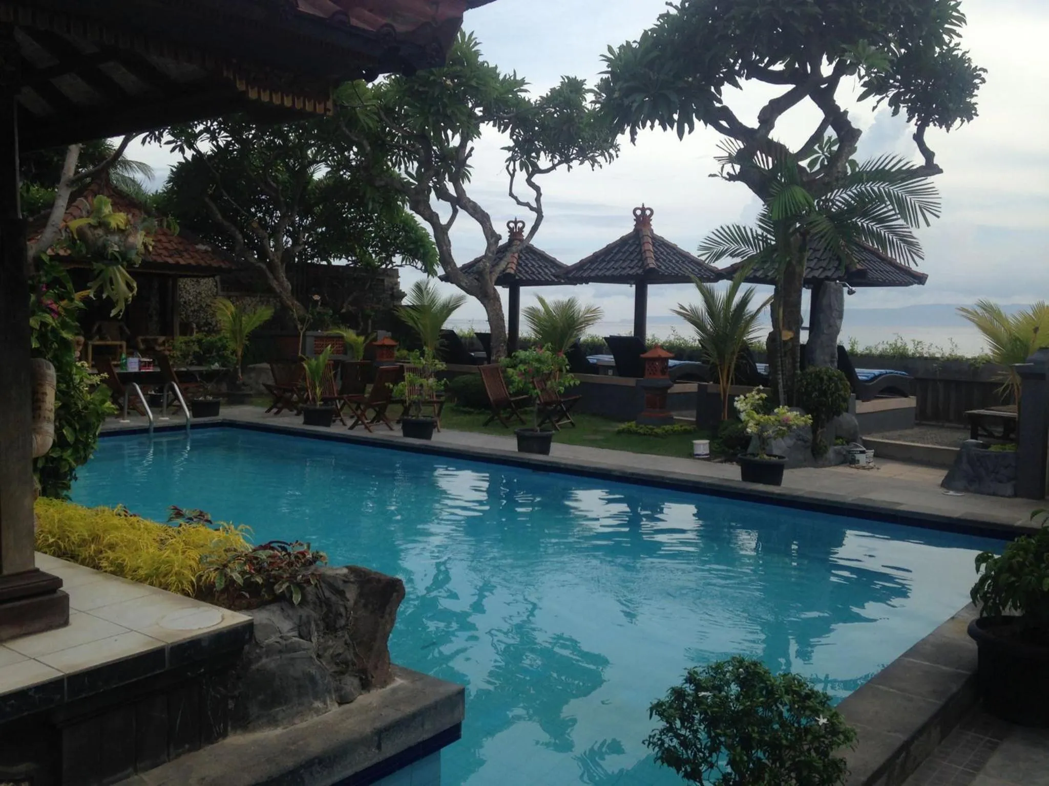 Swimming pool in Dewa Bharata Bungalows Candidasa