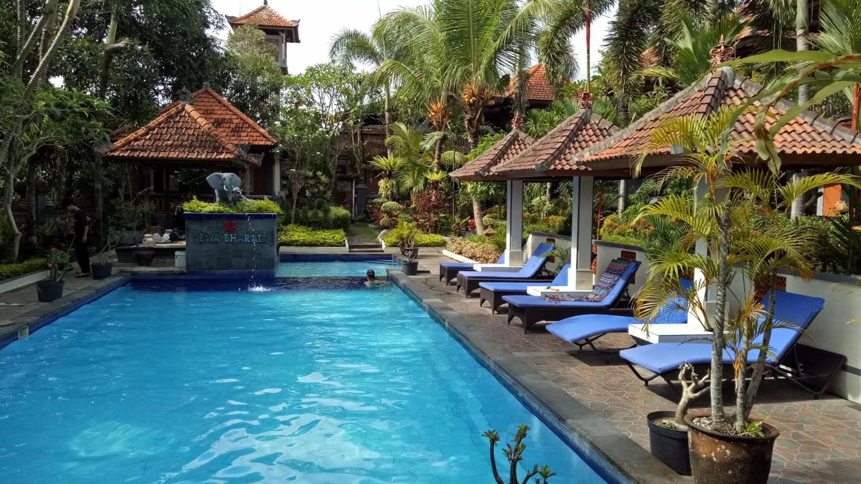 Swimming pool in Dewa Bharata Bungalows Ubud