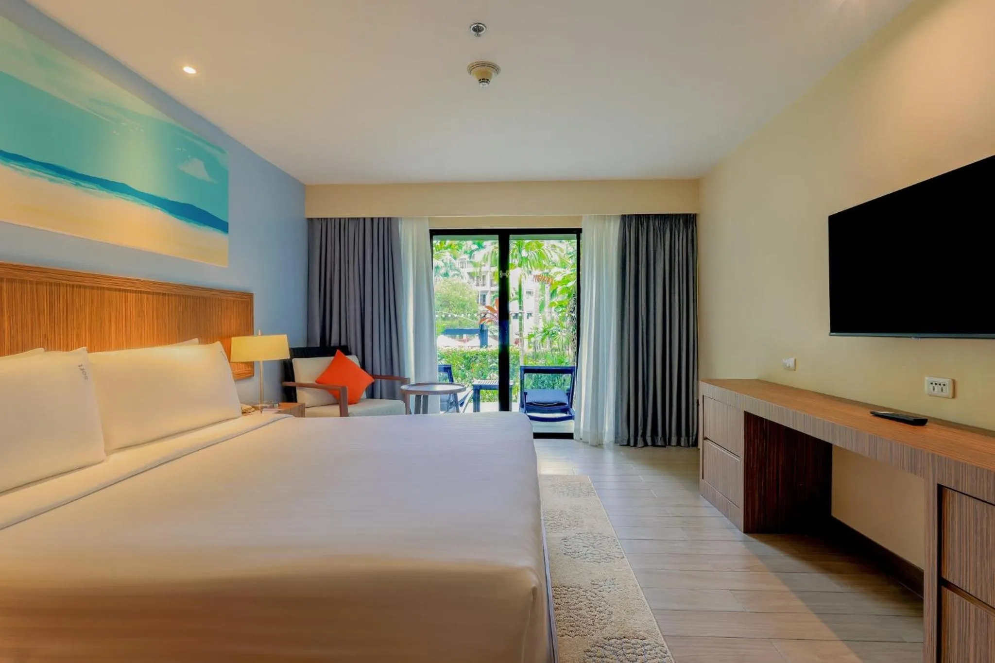 Photo of the whole room, Bed in Holiday Inn Resort Phuket Surin Beach, an IHG Hotel