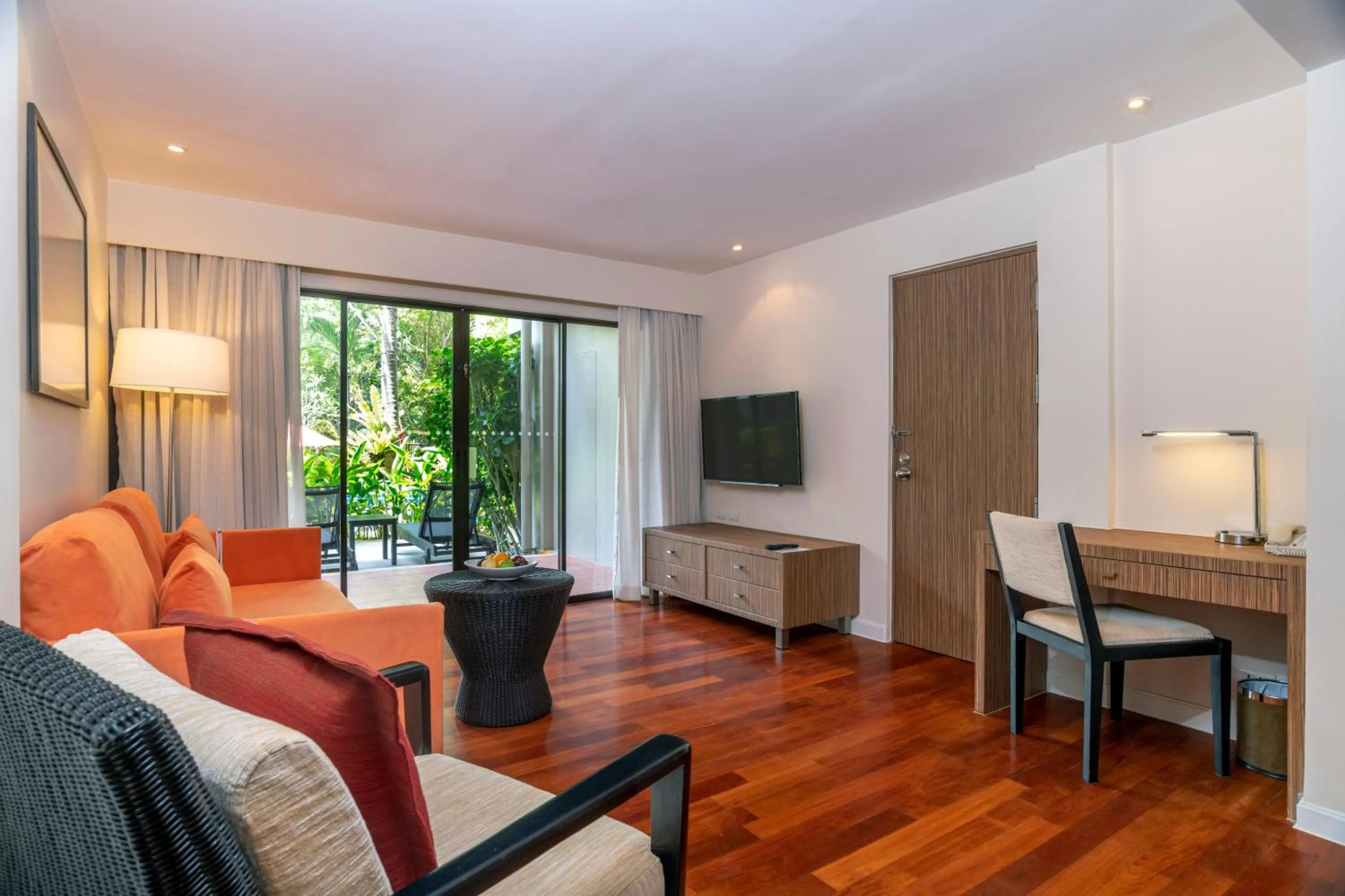 Living room in Holiday Inn Resort Phuket Surin Beach, an IHG Hotel