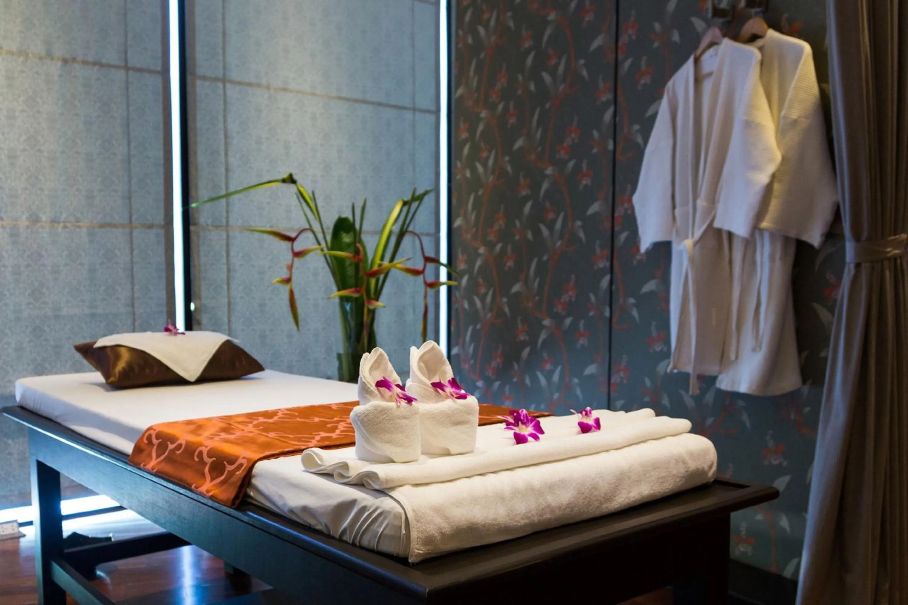 Spa and wellness centre/facilities in Holiday Inn Resort Phuket Surin Beach, an IHG Hotel