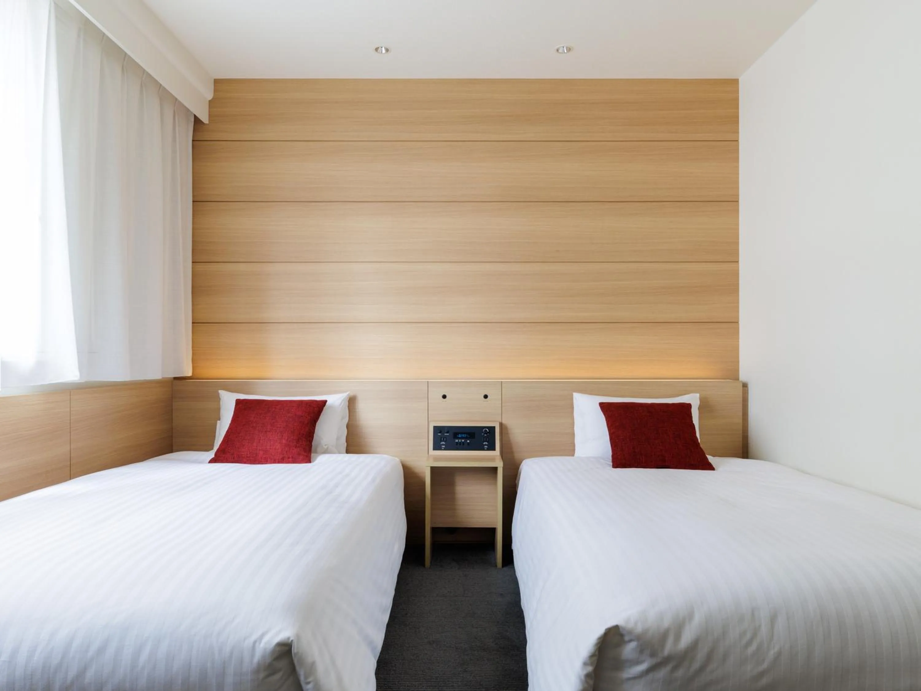 Bed in Nishitetsu Inn Shinjuku